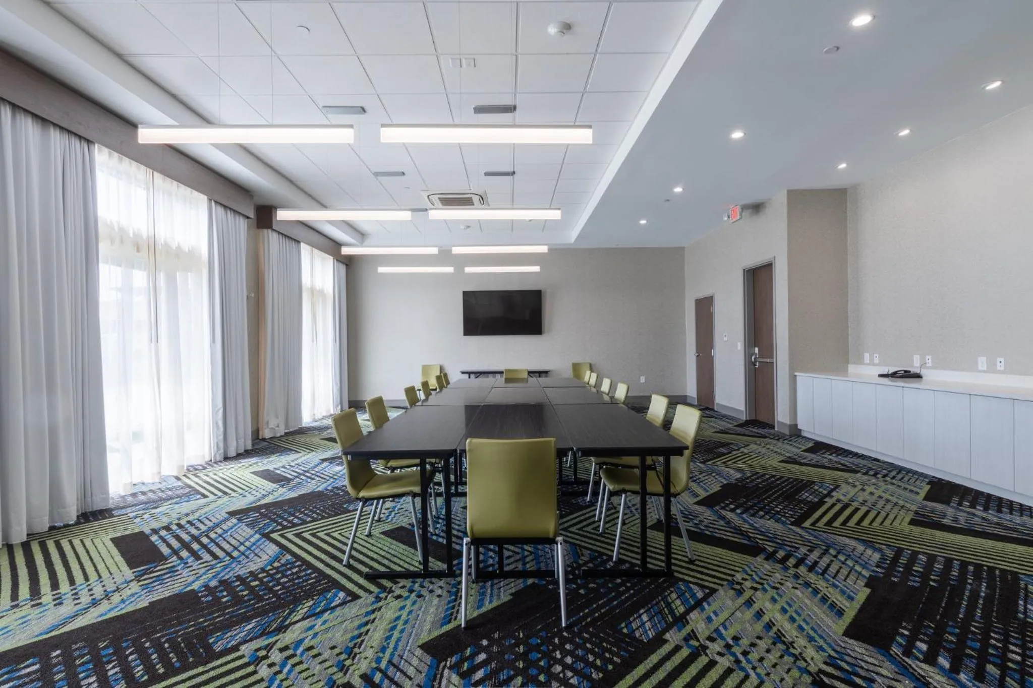 Meeting/conference room in Holiday Inn Express & Suites Columbia Downtown The Vista by IHG