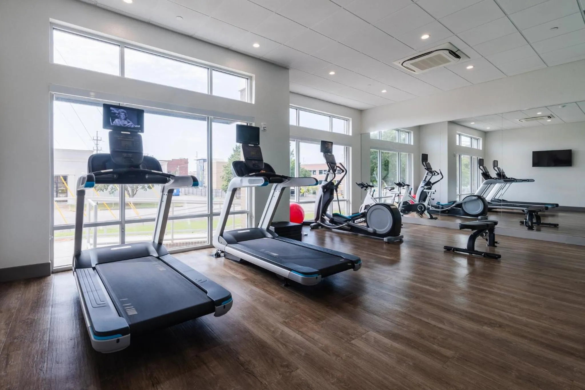 Fitness centre/facilities in Holiday Inn Express & Suites Columbia Downtown The Vista by IHG