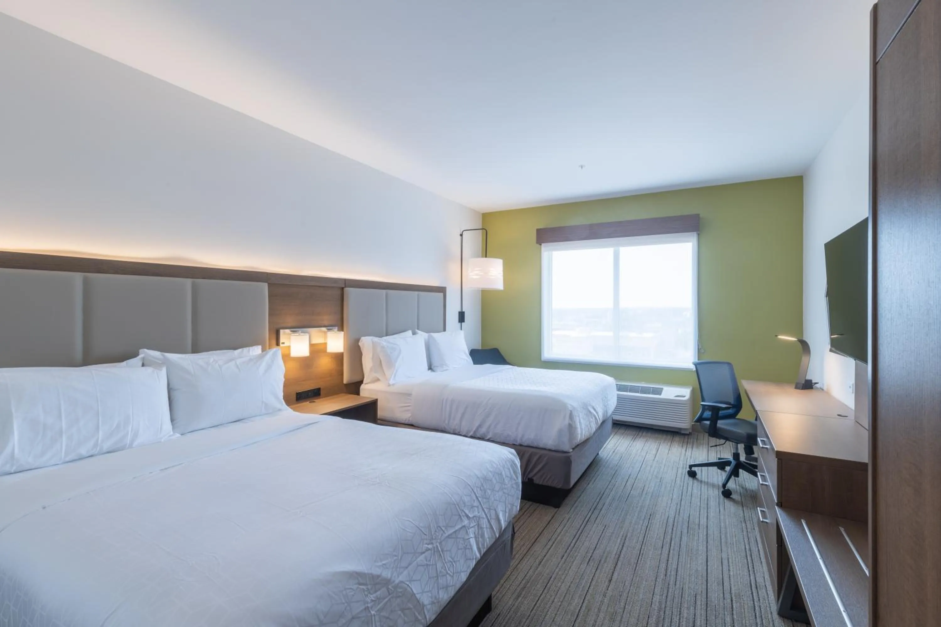 Bedroom, Bed in Holiday Inn Express & Suites Columbia Downtown The Vista by IHG