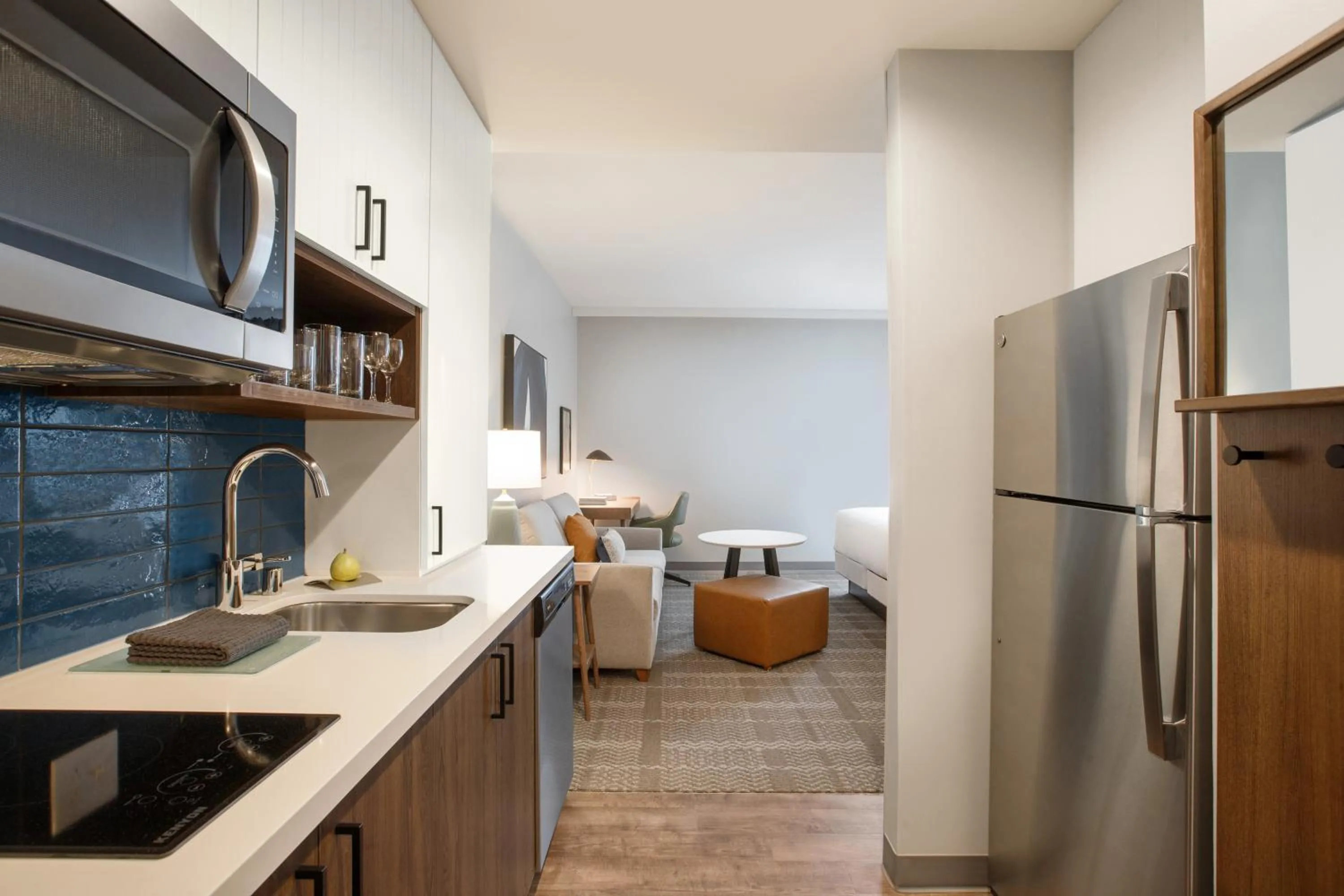 Kitchen or kitchenette in Staybridge Suites Rochester - Mayo Clinic Area by IHG