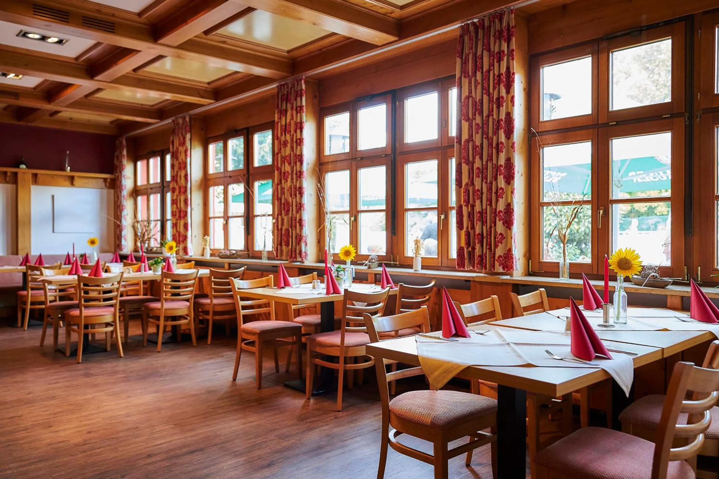 Restaurant/places to eat in Flair-Hotel Zum Benediktiner