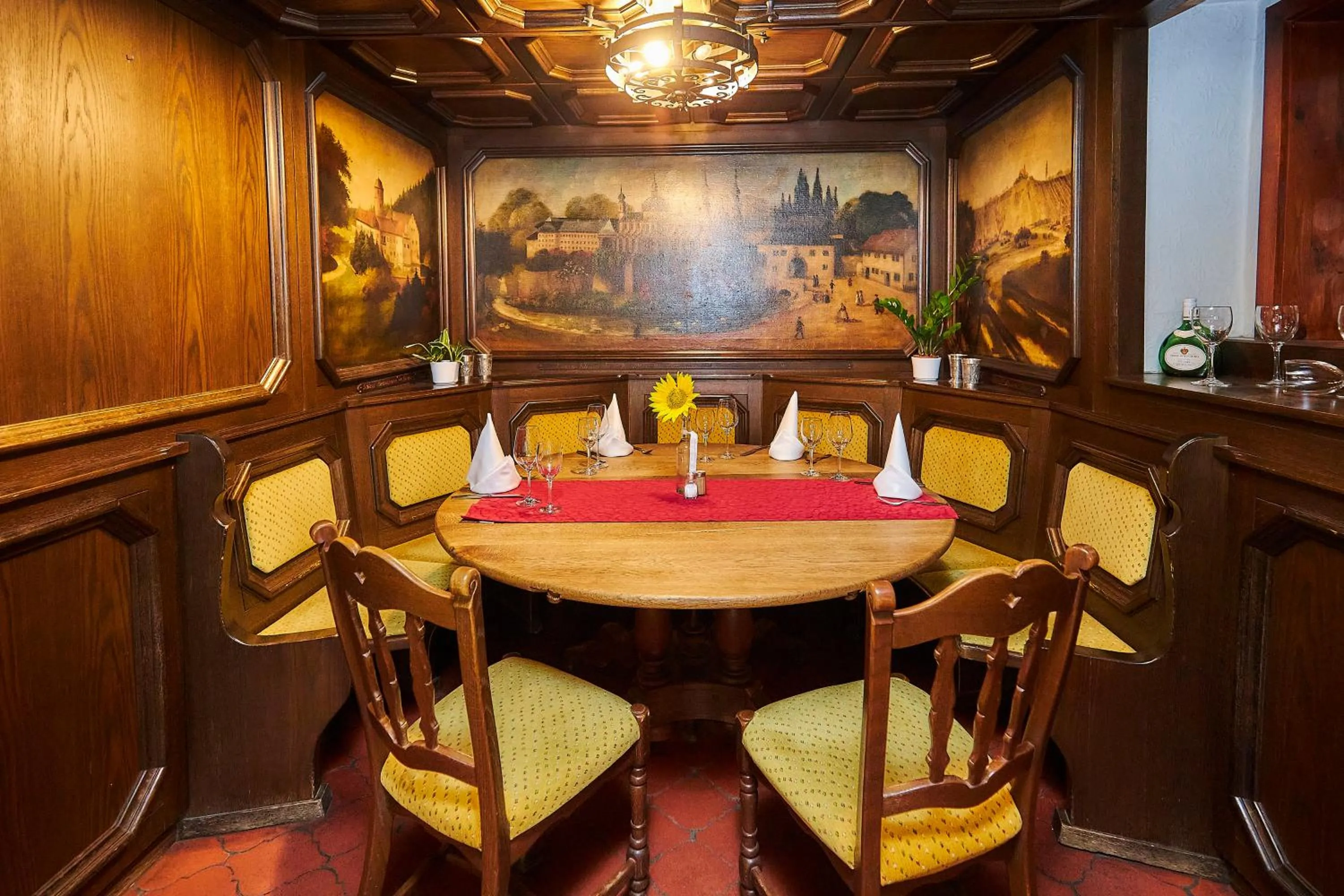 Restaurant/places to eat in Flair-Hotel Zum Benediktiner