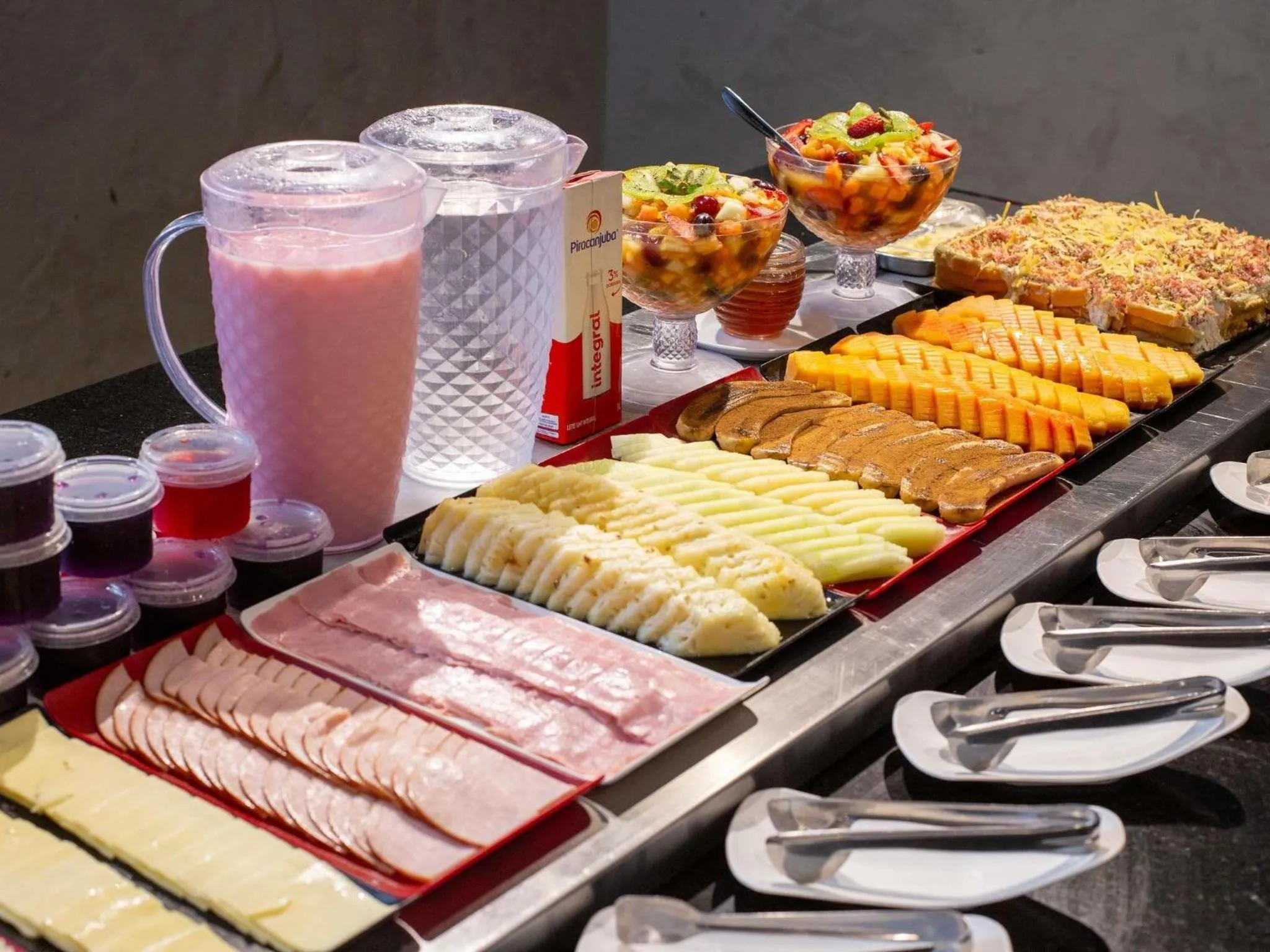 Restaurant/places to eat in ibis Cuiaba Shopping