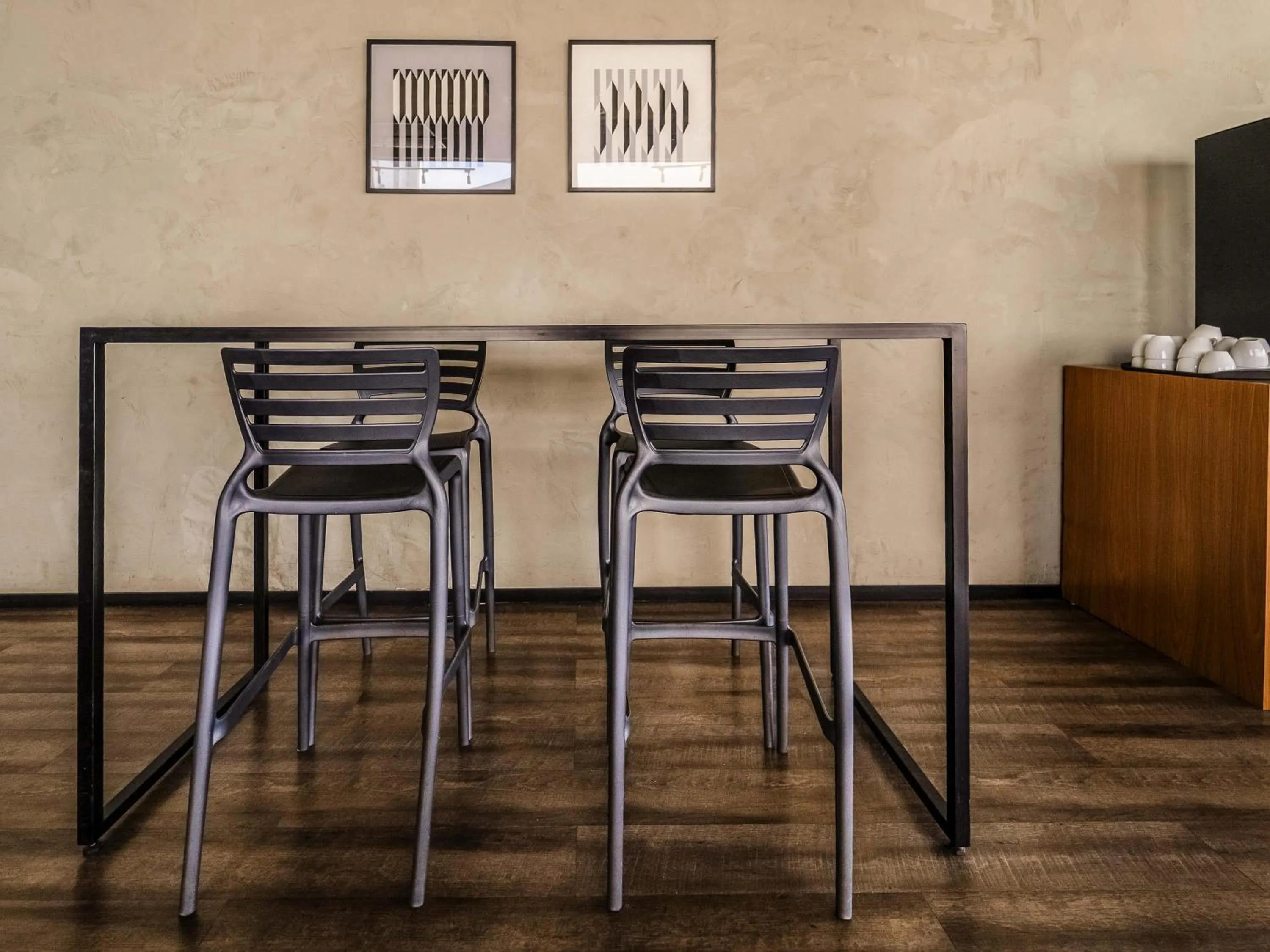 Restaurant/places to eat in ibis Cuiaba Shopping