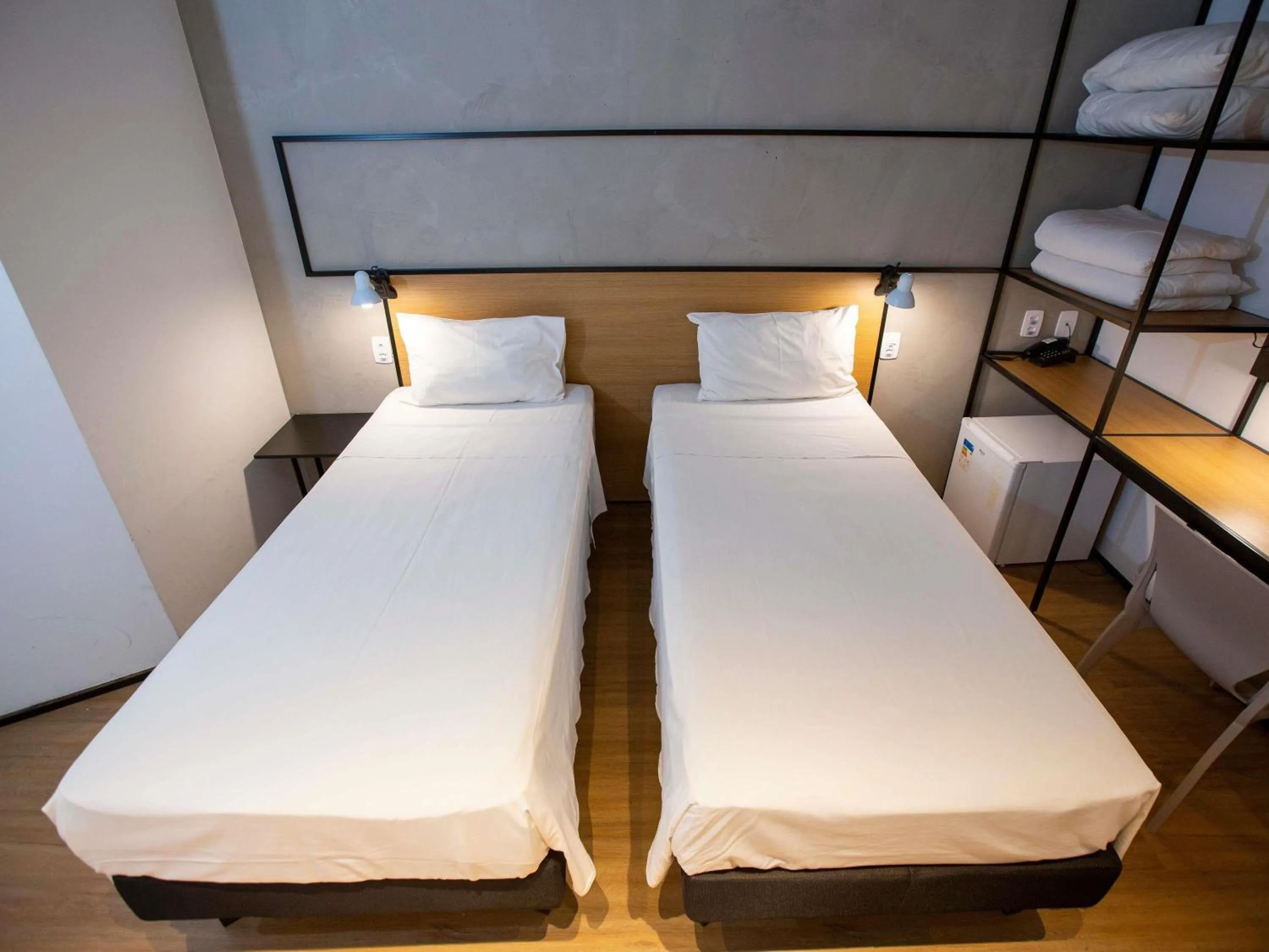 Bedroom, Bed in ibis Cuiaba Shopping