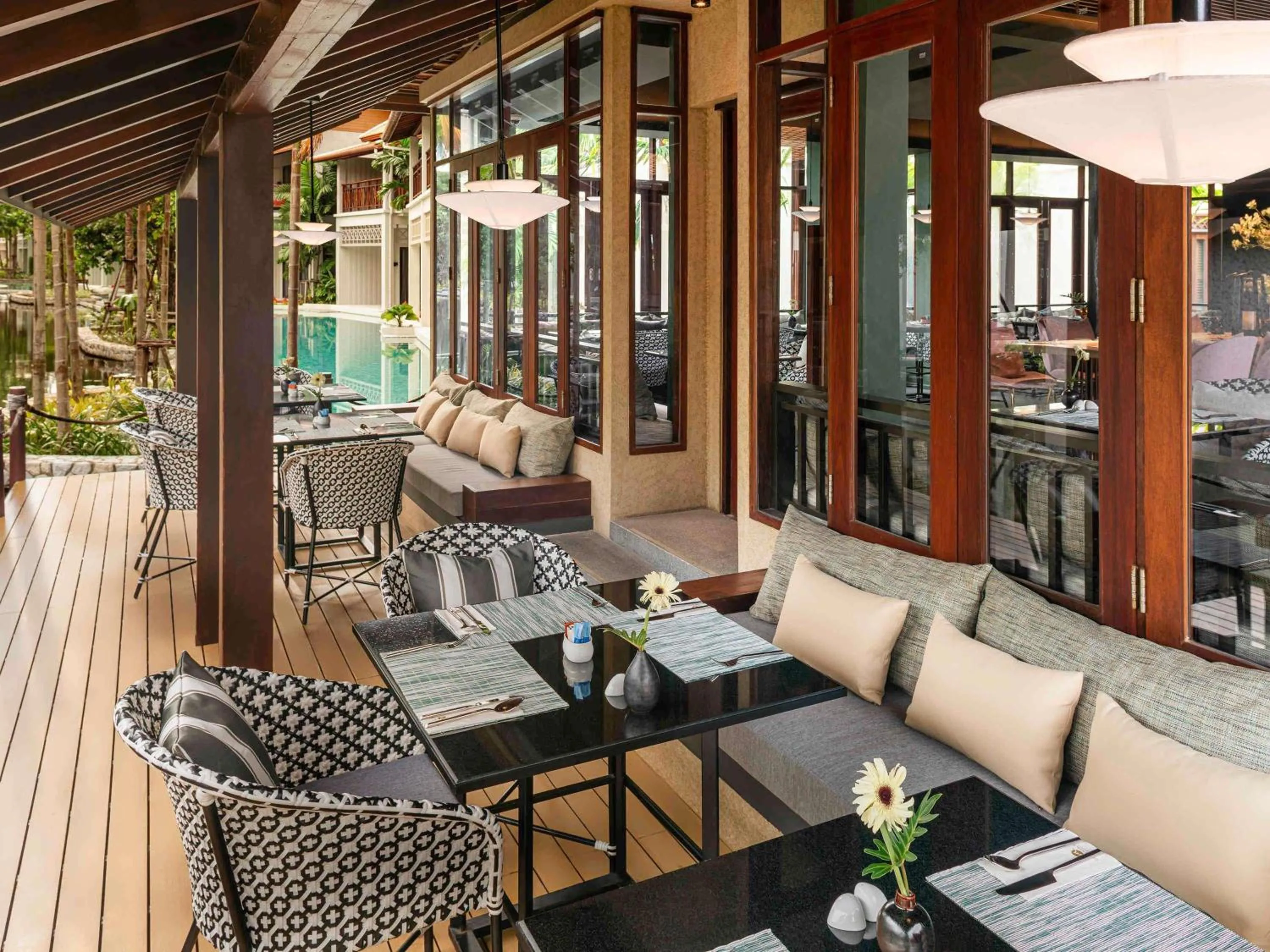 Restaurant/places to eat in Grand Mercure Khao Lak Bangsak