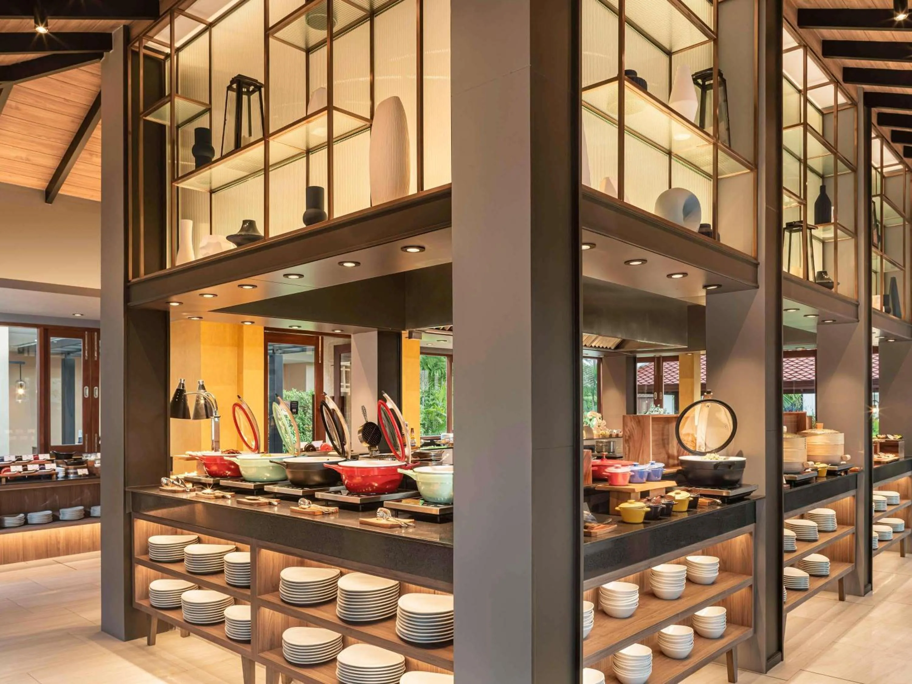 Restaurant/places to eat in Grand Mercure Khao Lak Bangsak