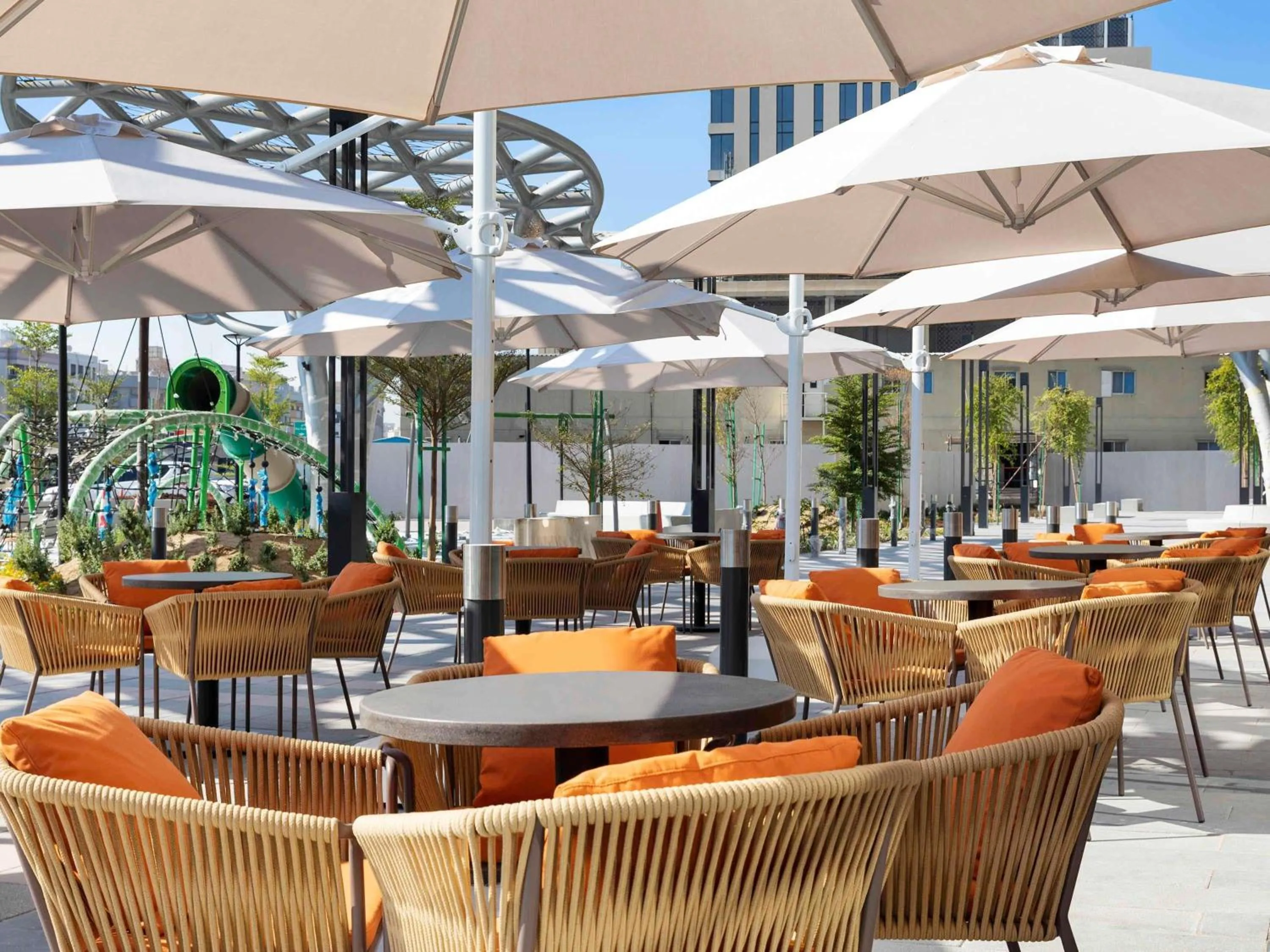 Restaurant/places to eat in Aparthotel Adagio Dubai Deira