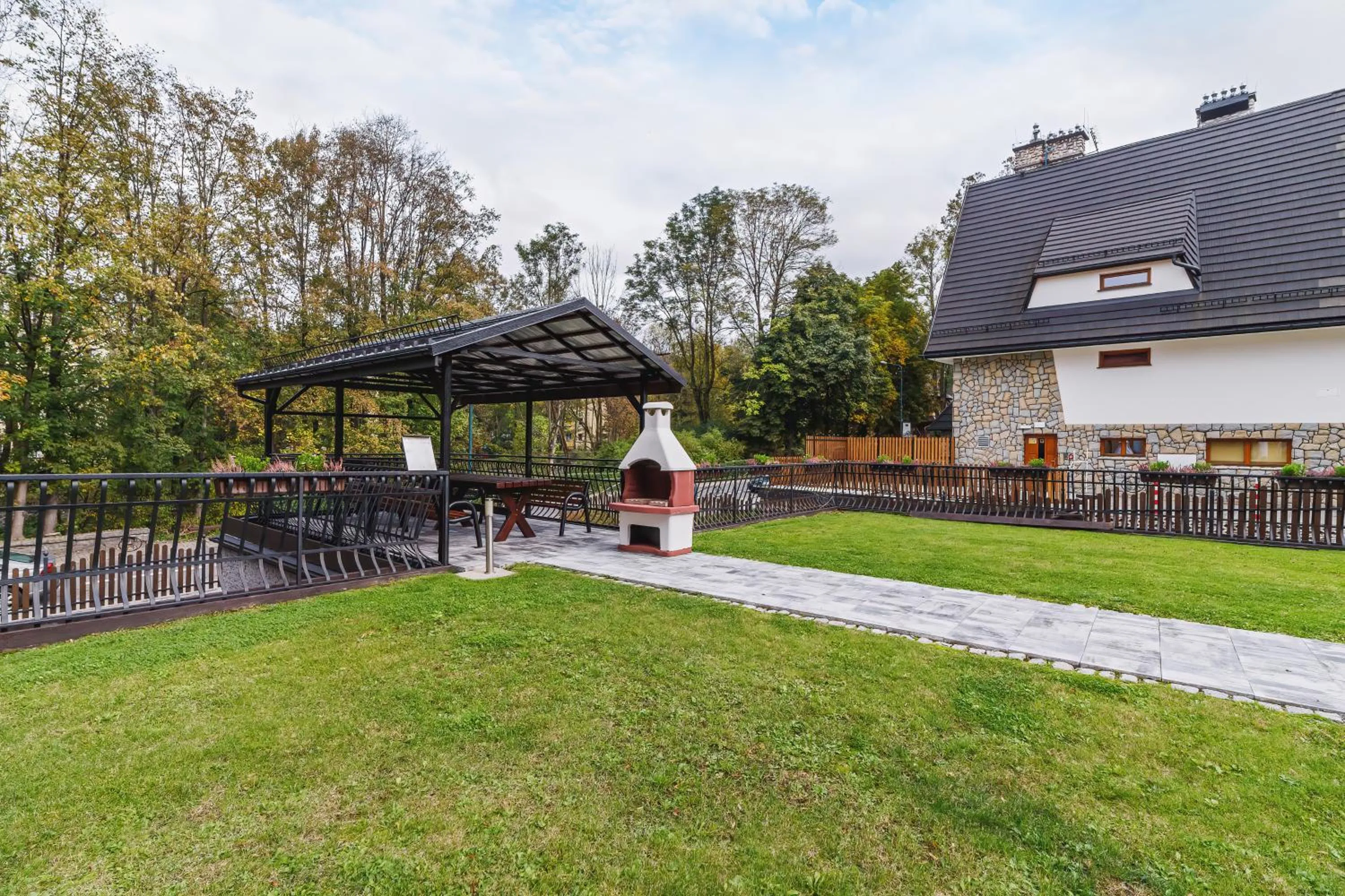 Property building in Apartament Neapol Rezydencja Sienkiewicza by Noclegi Renters