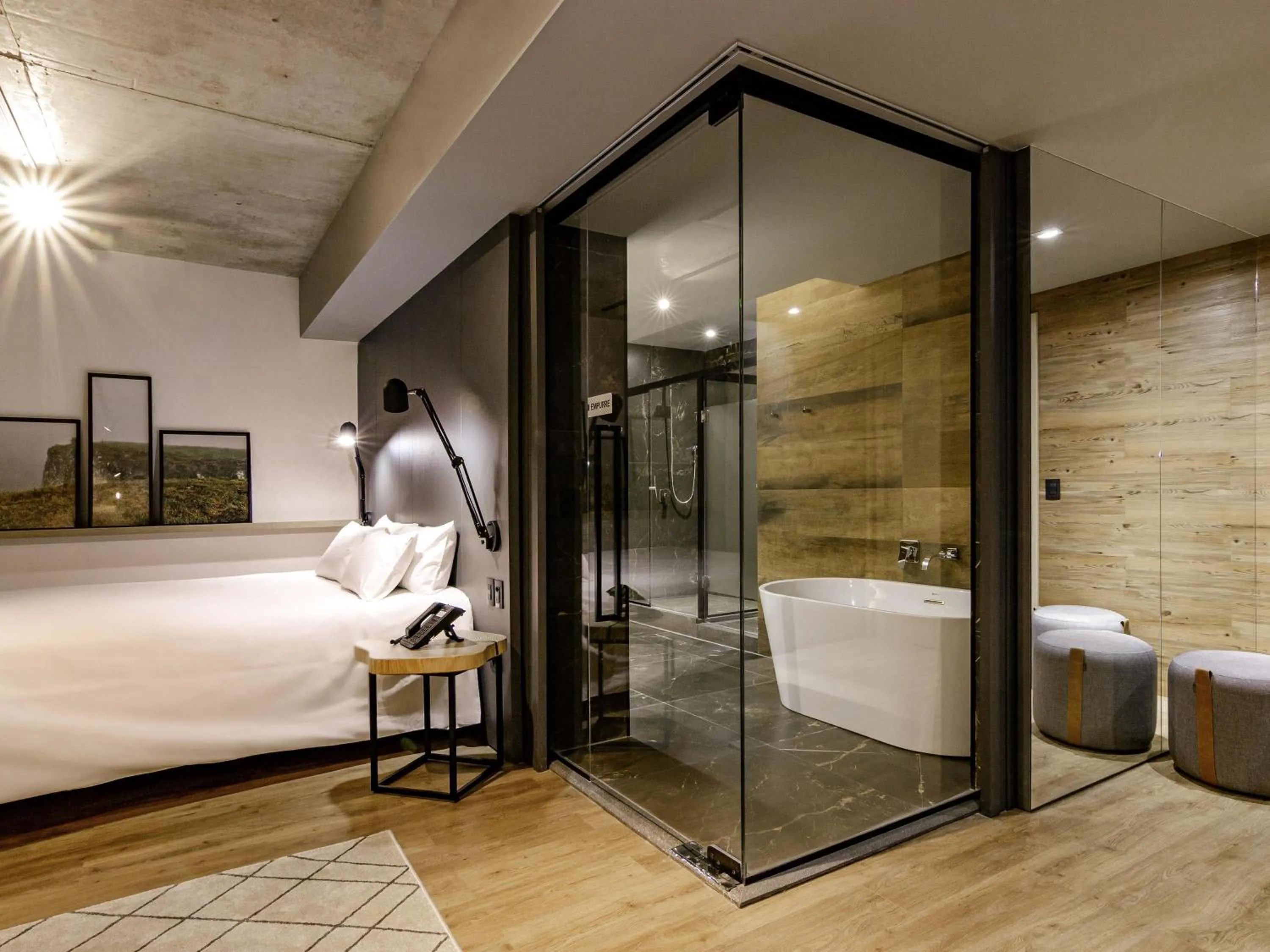 Photo of the whole room, Bed in Novotel Criciuma