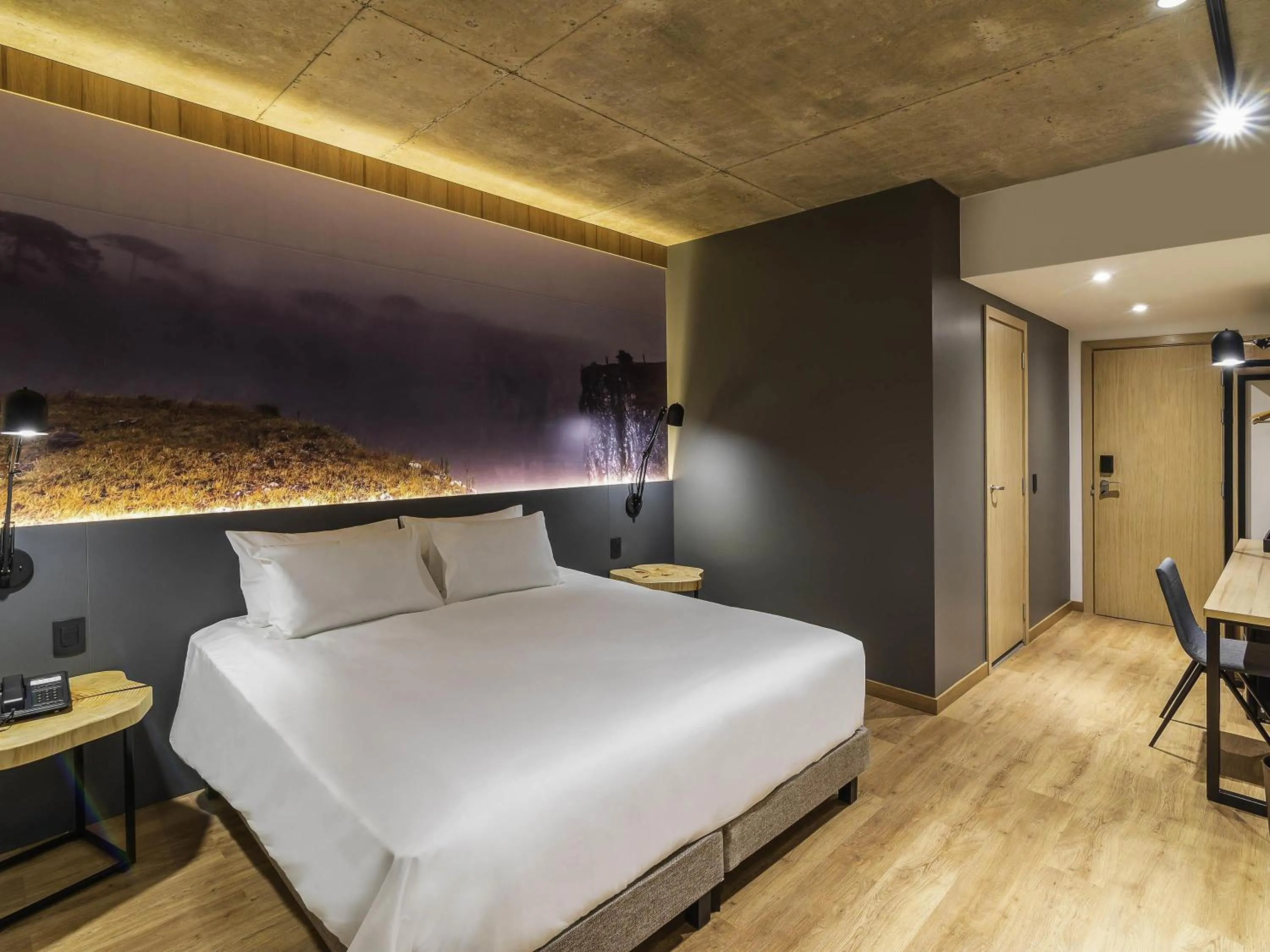 Bedroom, Bed in Novotel Criciuma