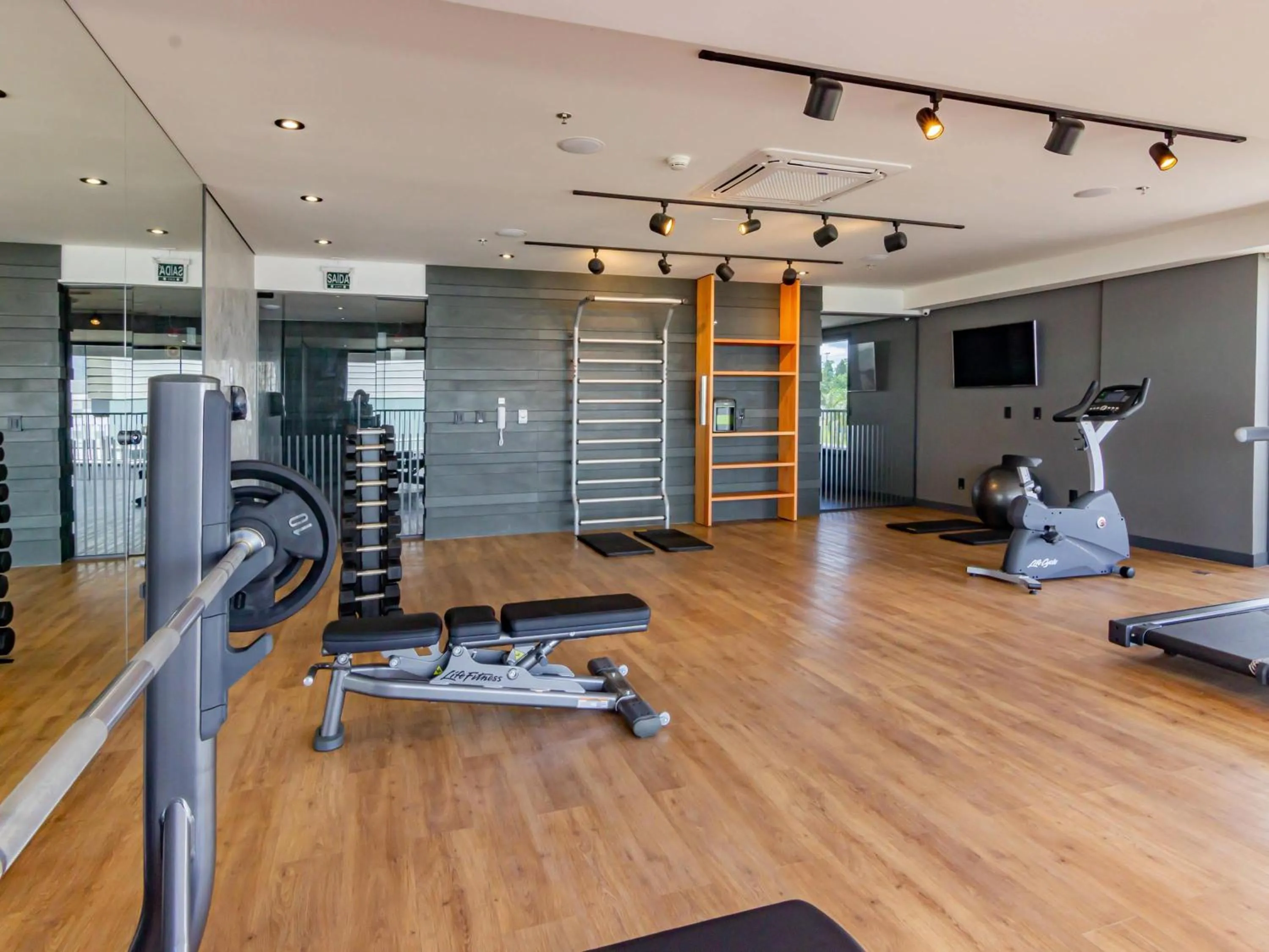 Fitness centre/facilities in Novotel Criciuma