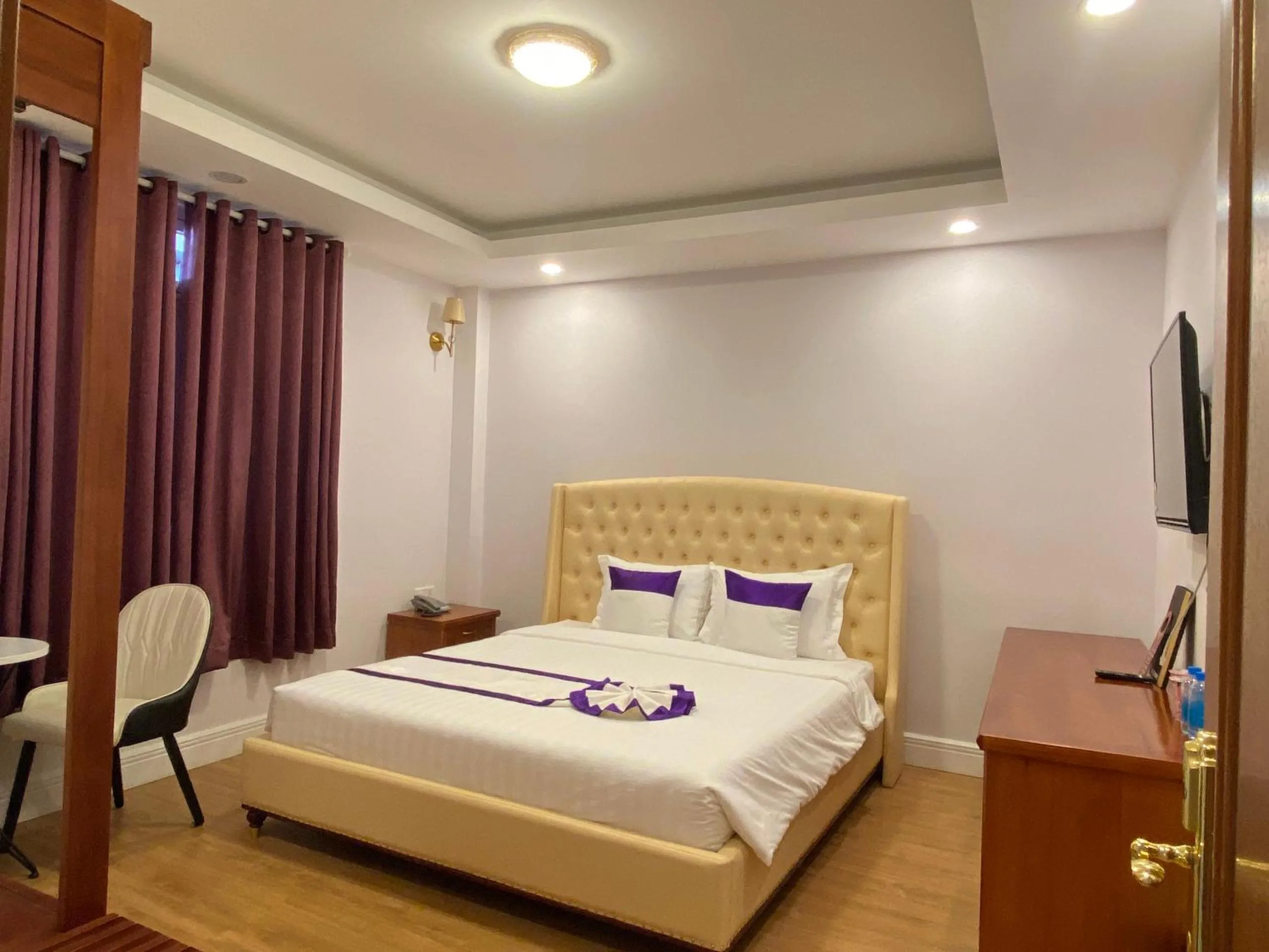 Photo of the whole room, Bed in Peach Valley Hotel Dalat