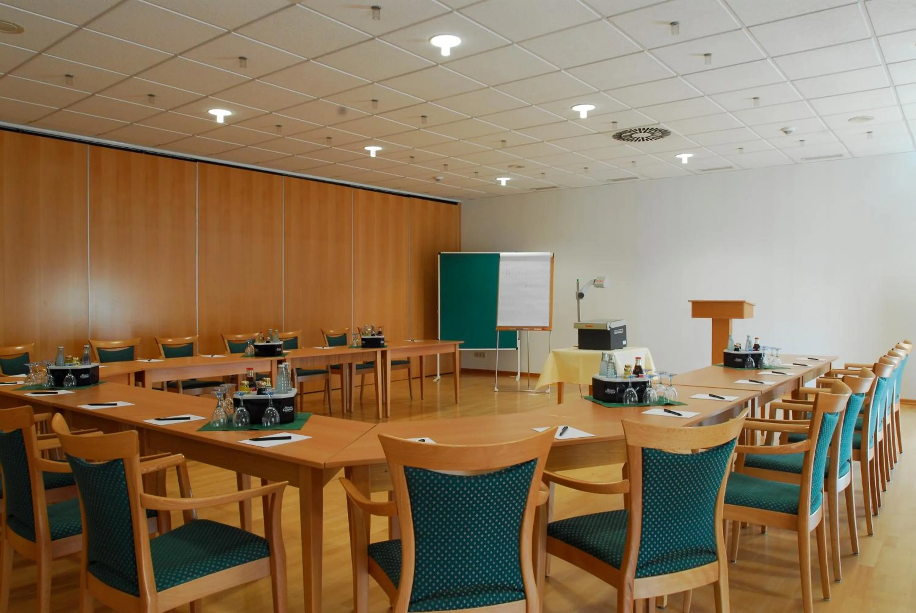 Meeting/conference room in Kurhotel Fürstenhof by David