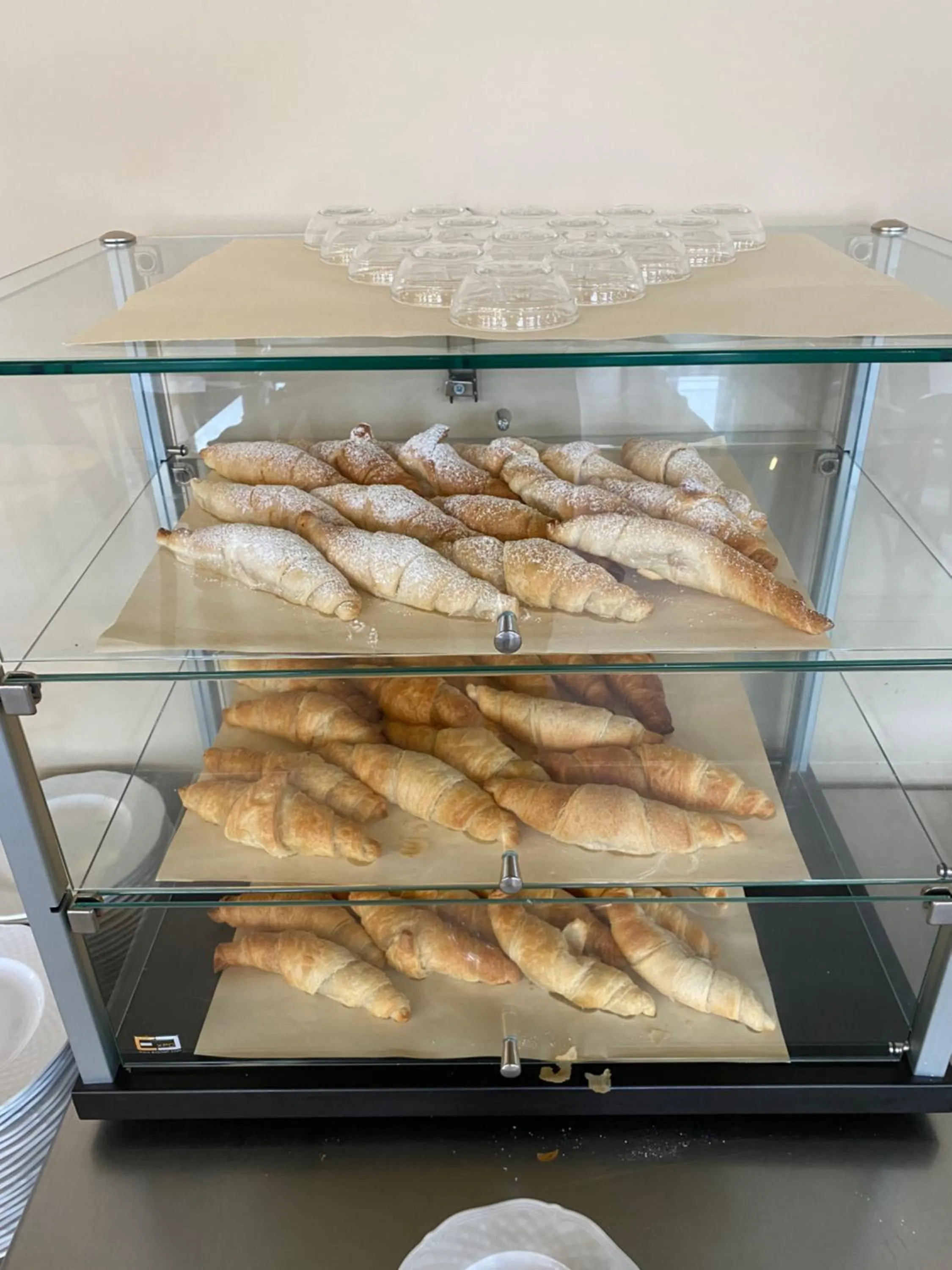 Pràcatinat Hotel & Restaurant