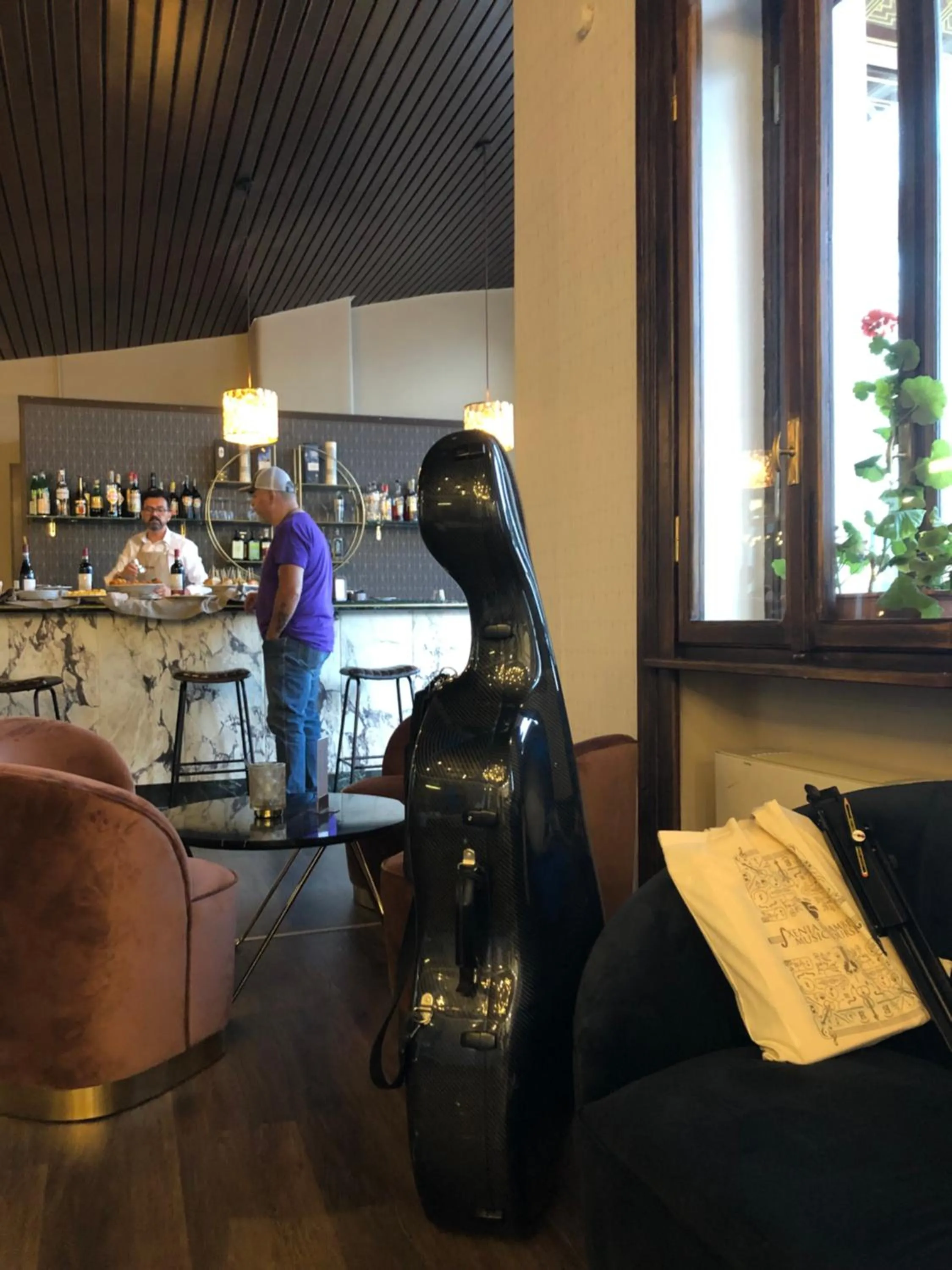 Pràcatinat Hotel & Restaurant