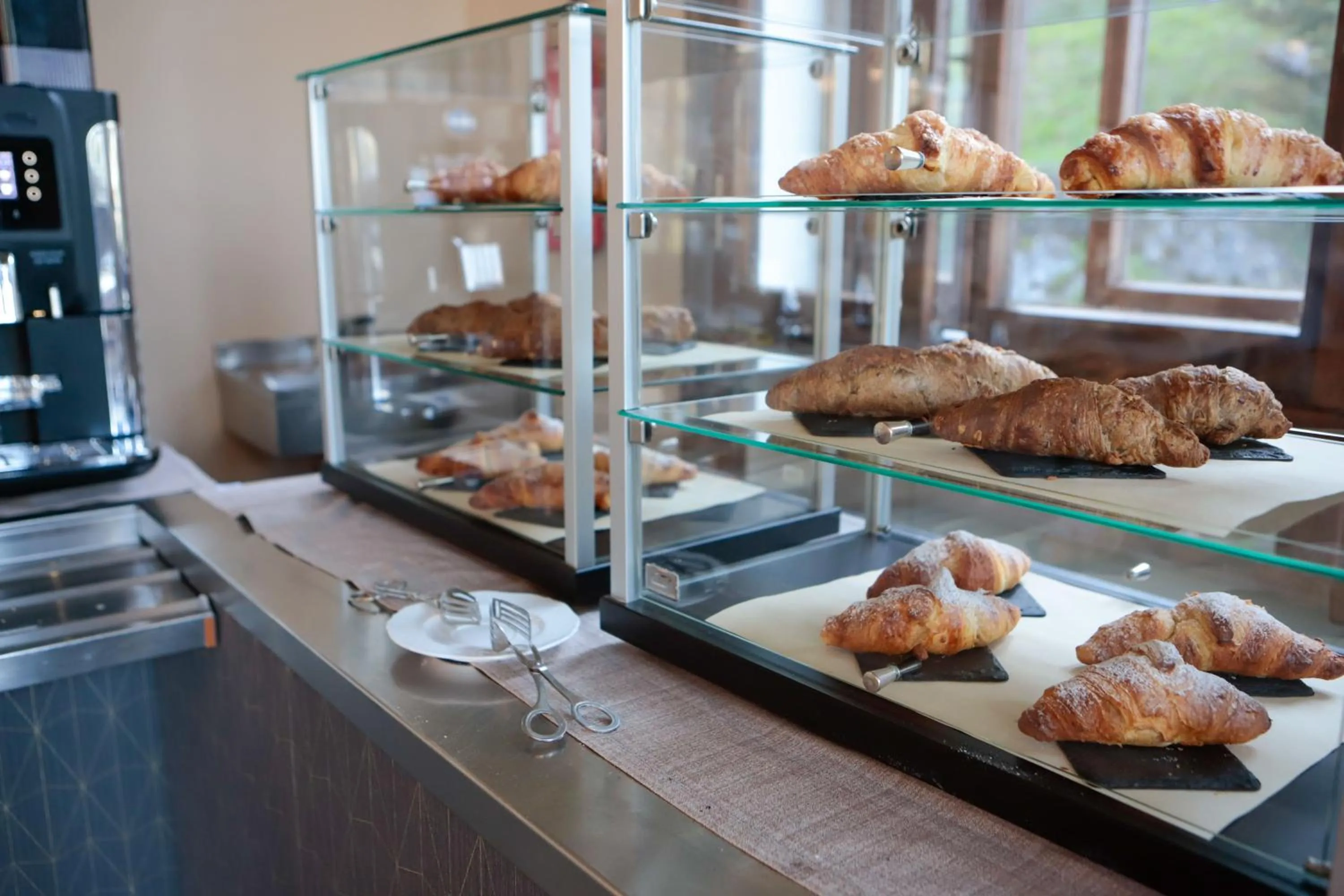 Pràcatinat Hotel & Restaurant