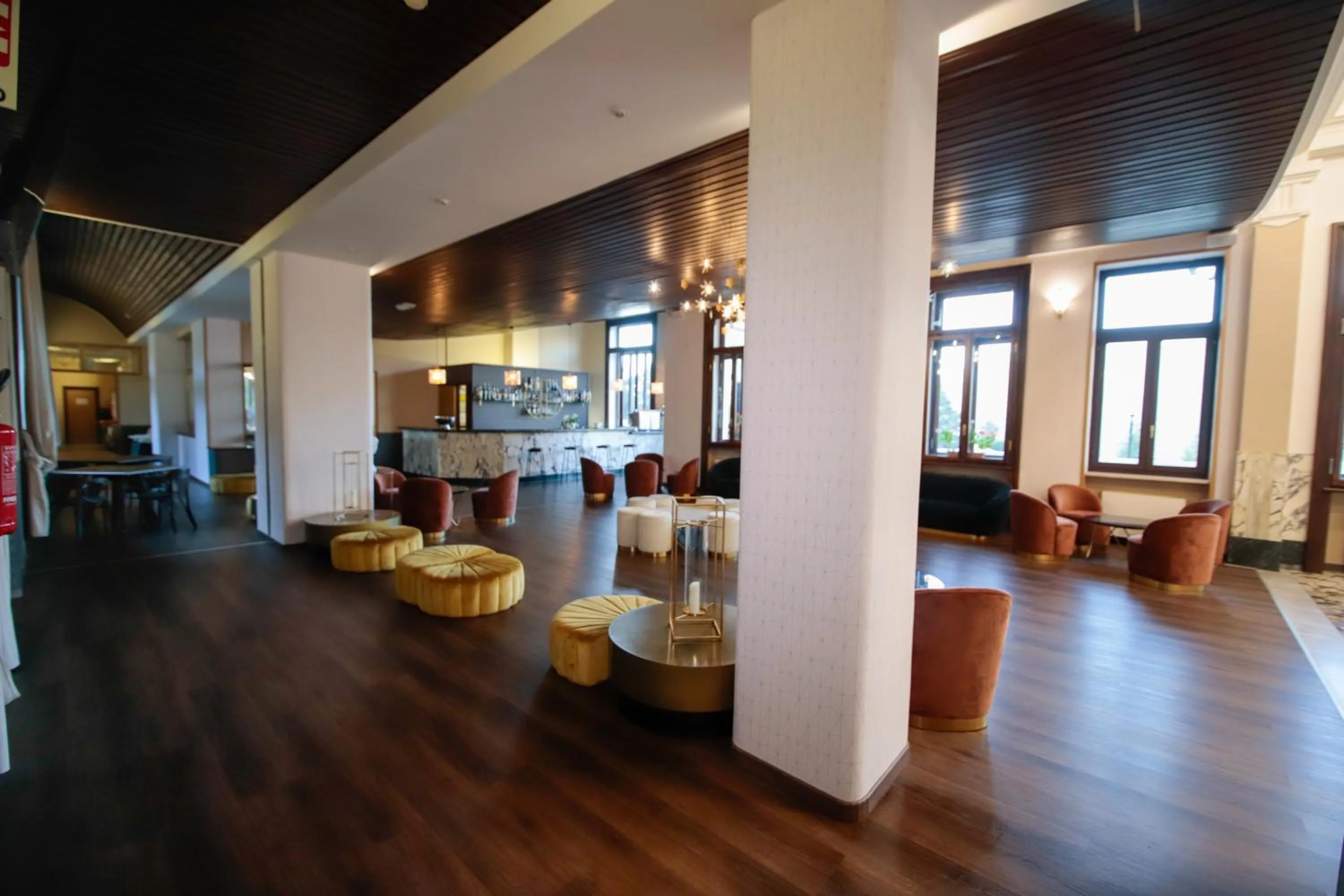 Pràcatinat Hotel & Restaurant