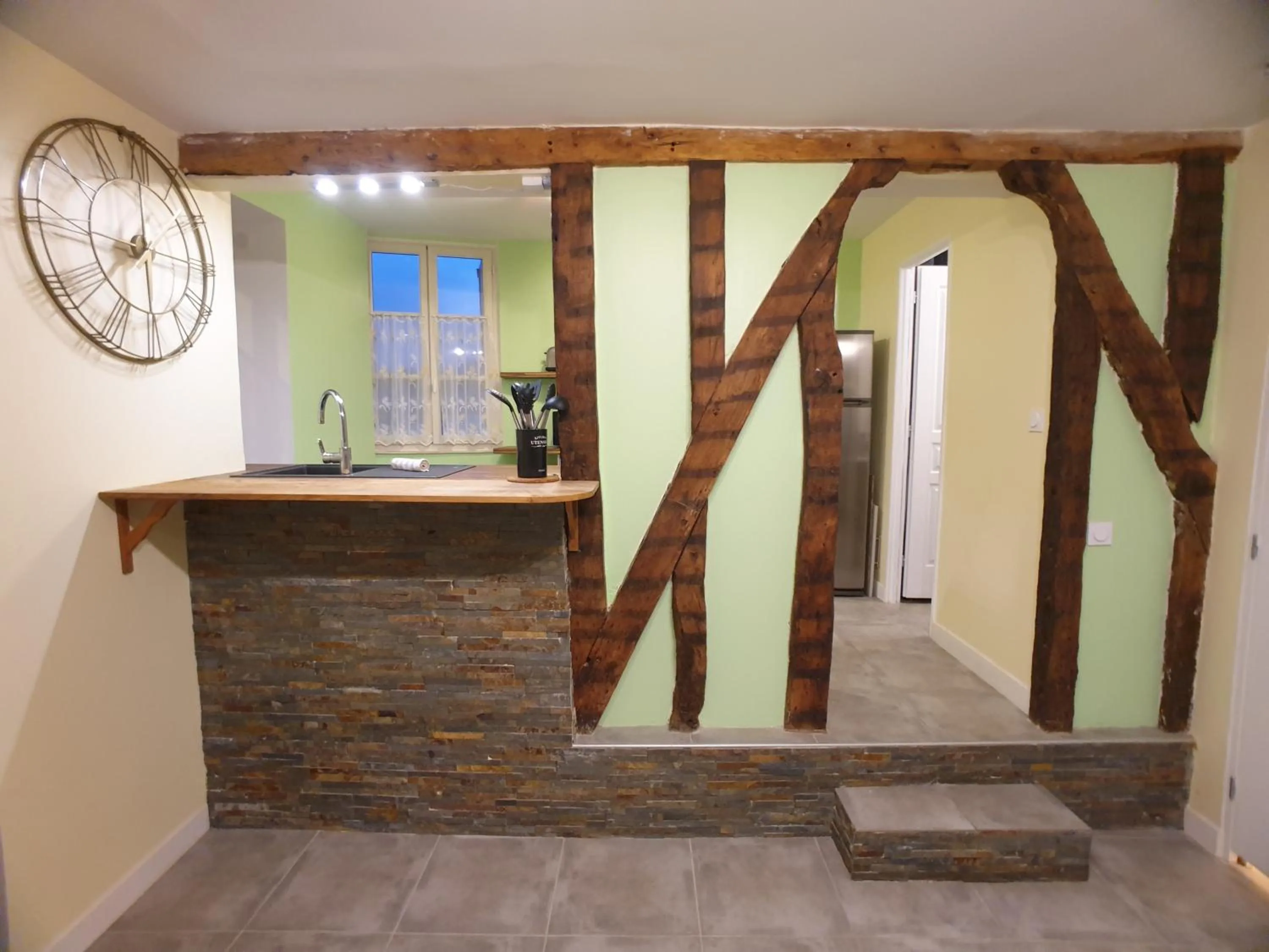 Dining area in La graineterie89