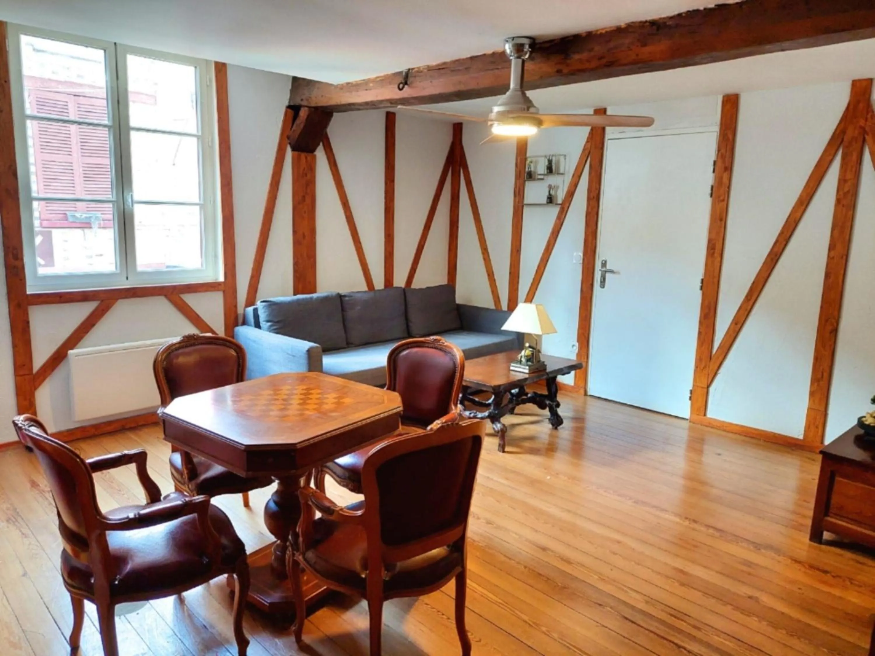 Living room in La graineterie89