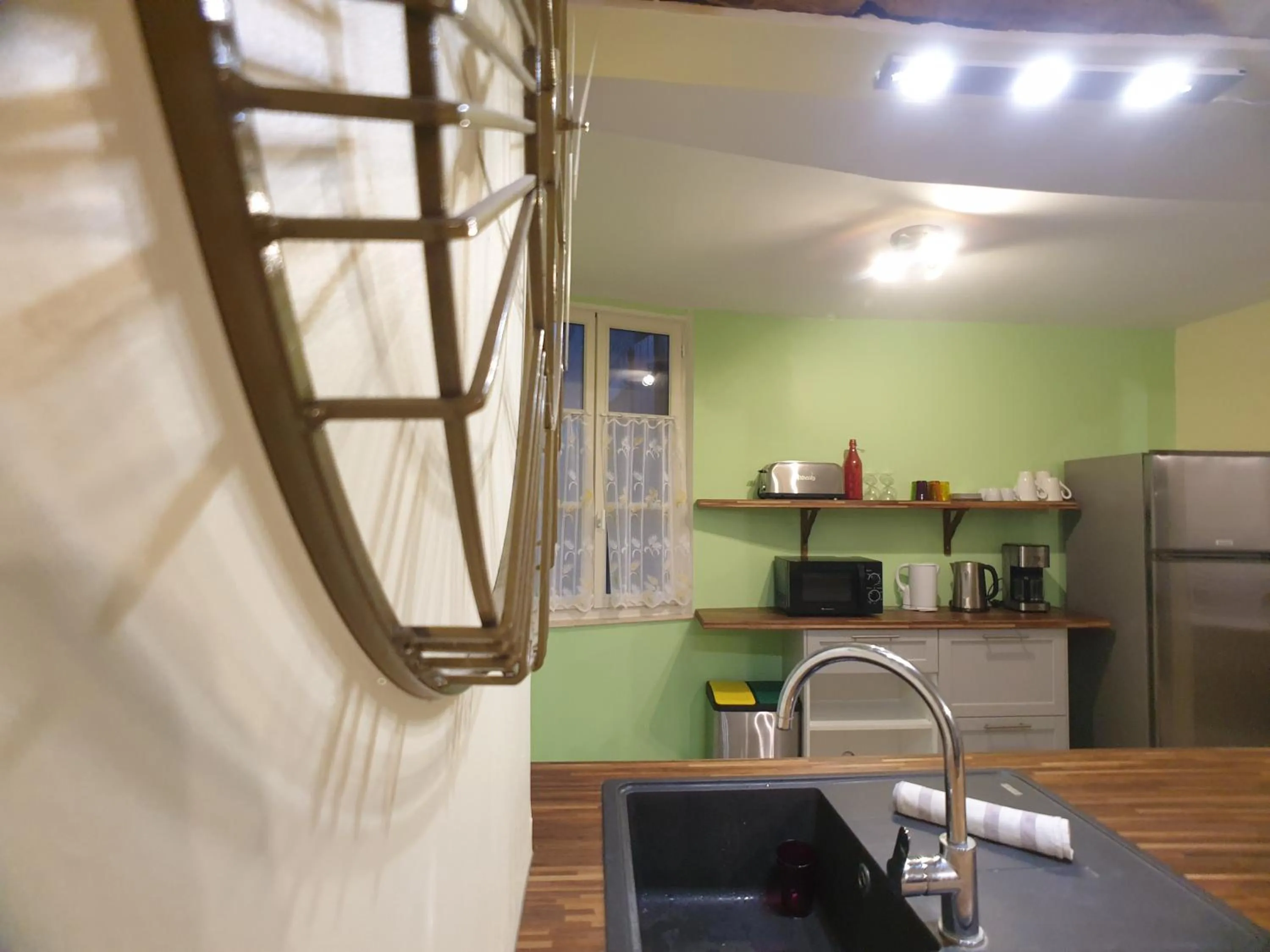 Kitchen or kitchenette in La graineterie89