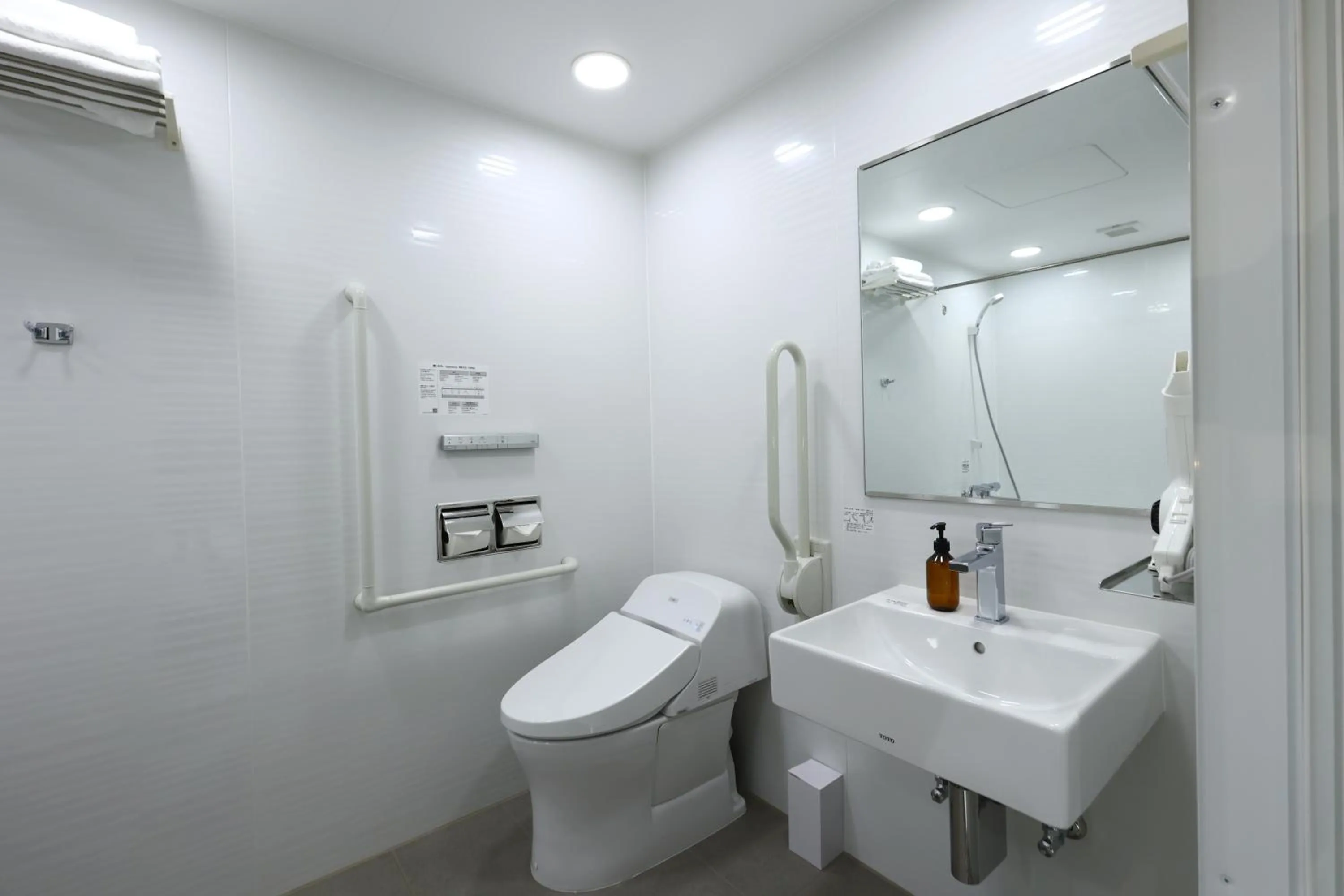 Toilet in MUSTARD HOTEL SHIMOKITAZAWA