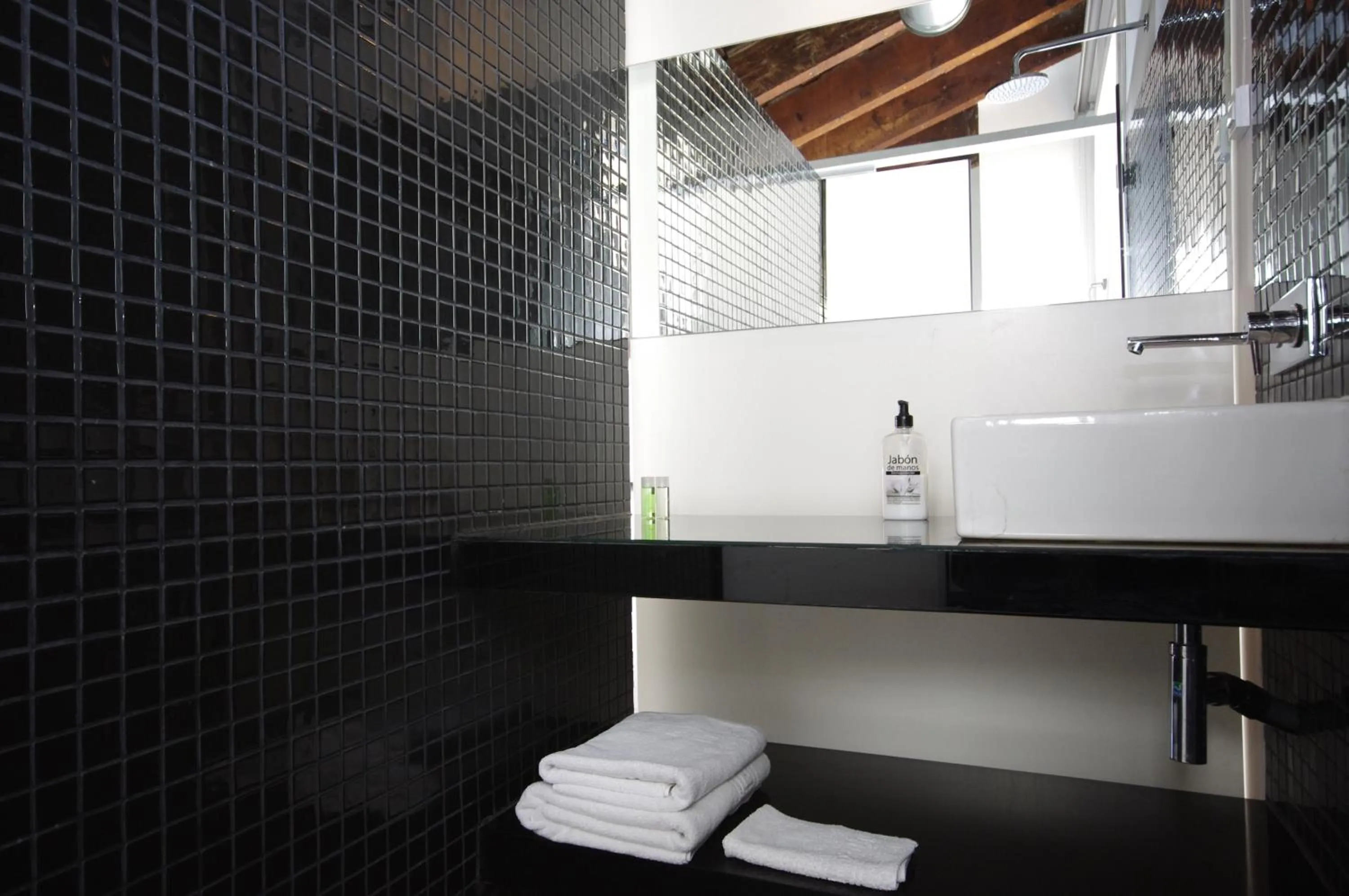 Toilet in Mosen Sorell Apartments