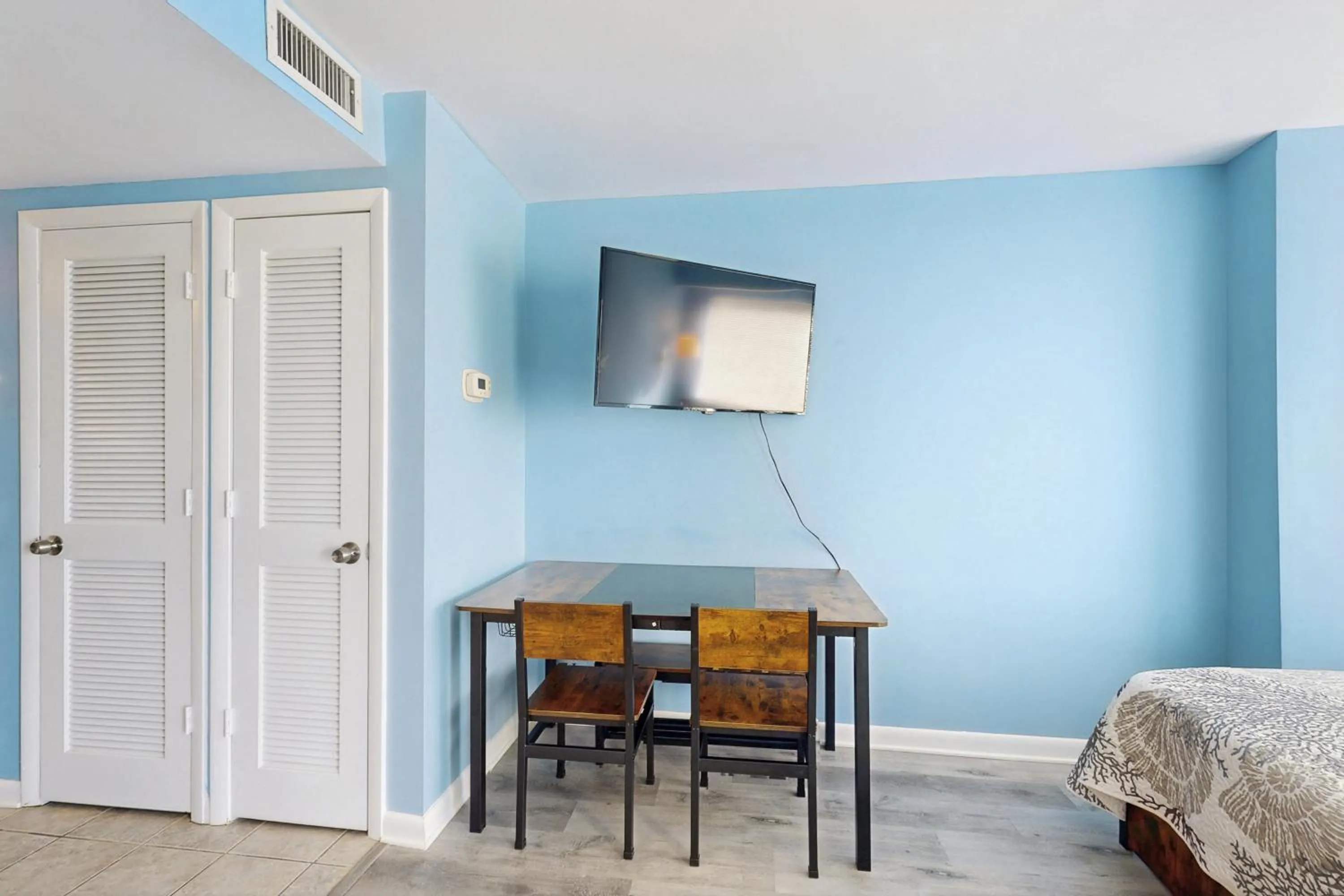 Bed in Myrtle Beach Resort