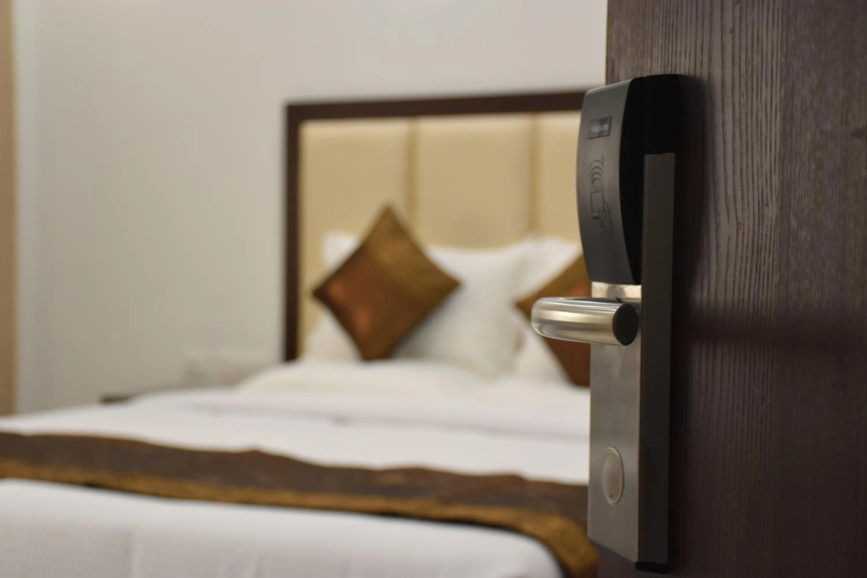 Bedroom, Bed in Lemon Green Residency - Hotel and Serviced Apartments