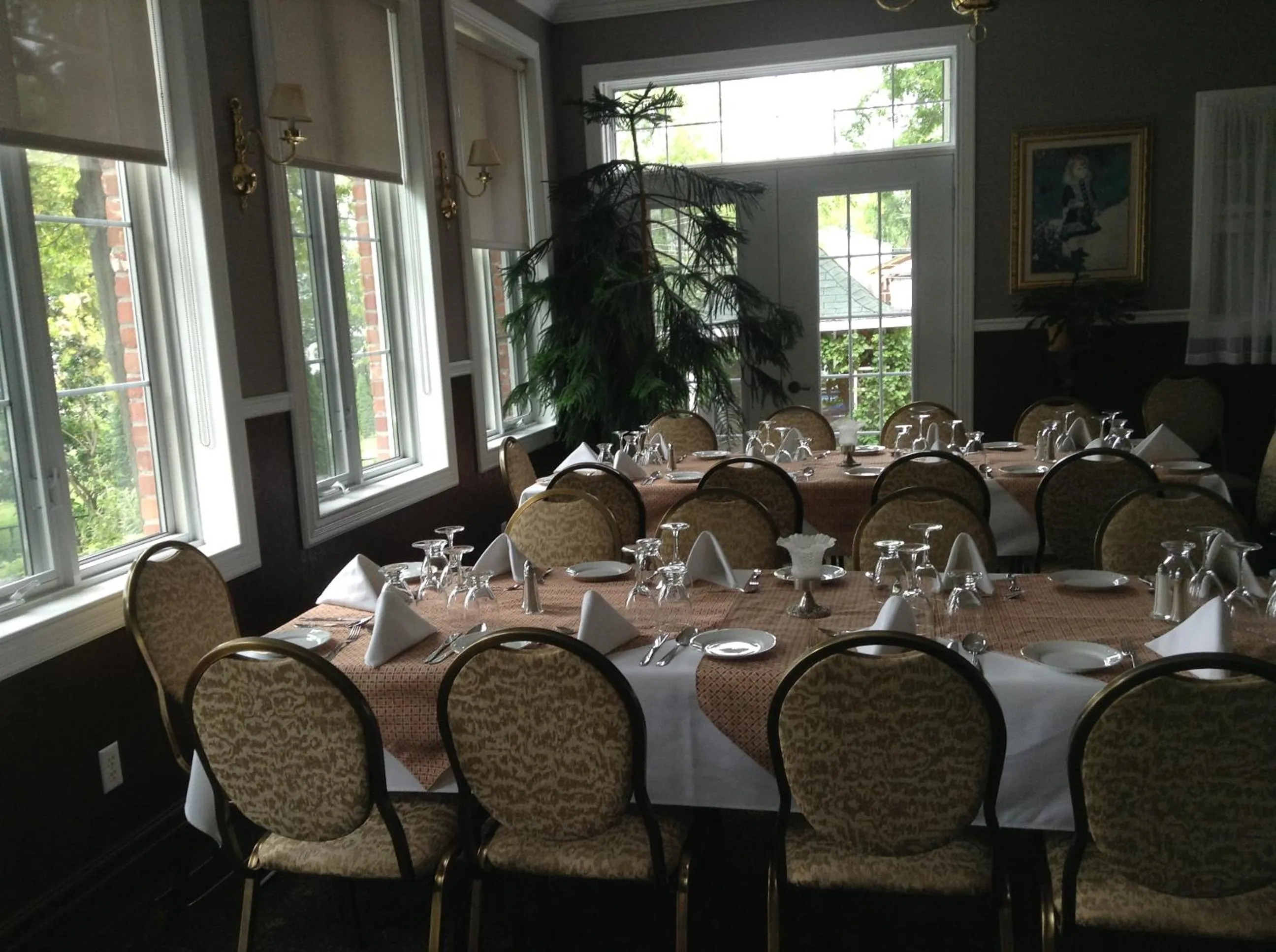 Restaurant/places to eat in La Belle aux Berges