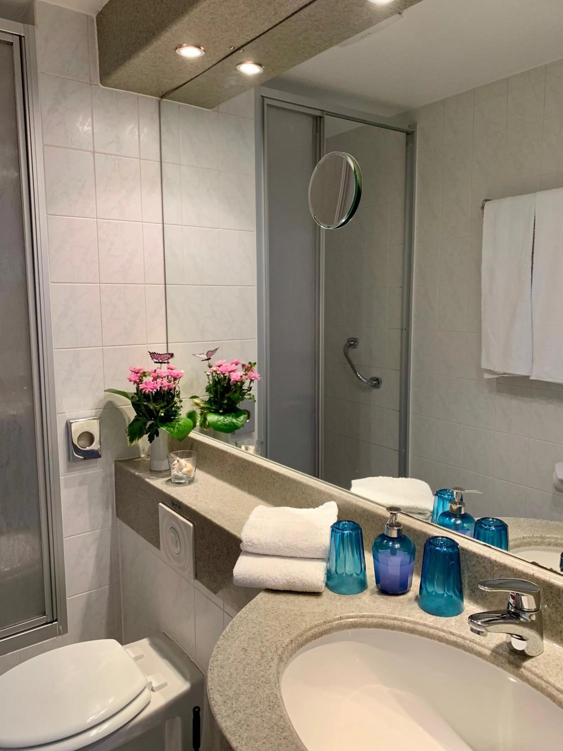 Bathroom in Art Hotel Köln