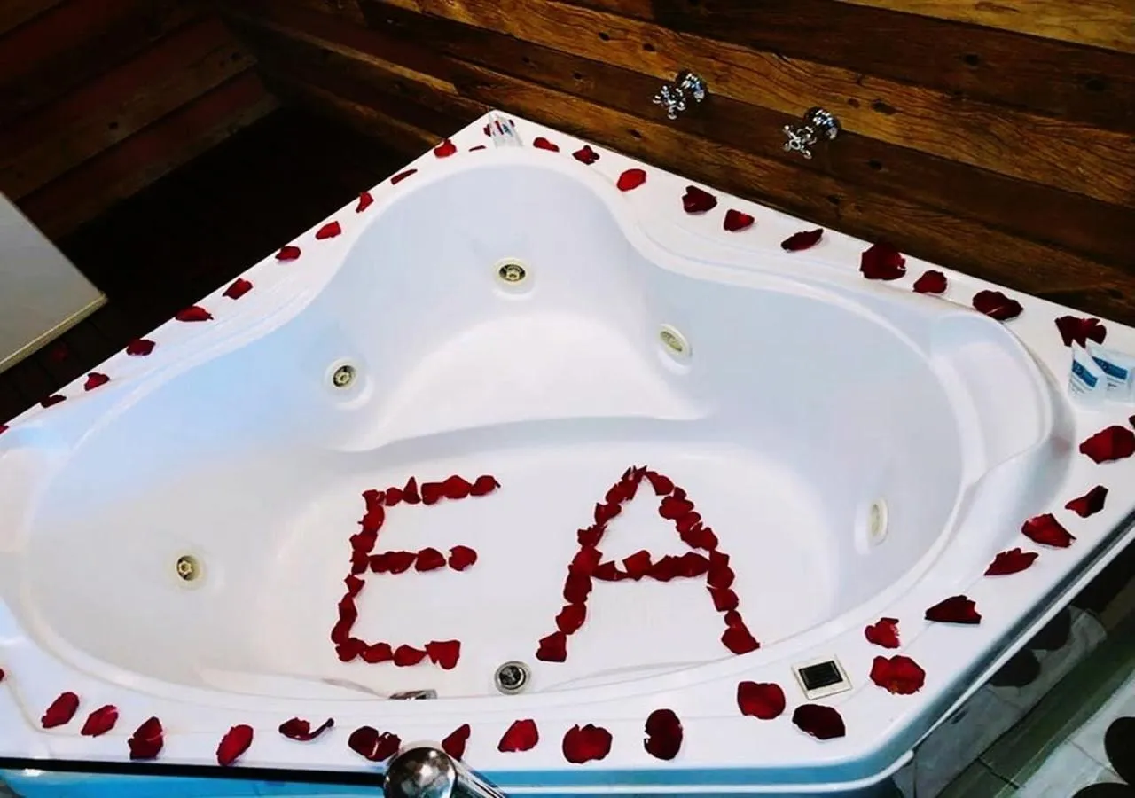 Massage in David Plaza Hotel