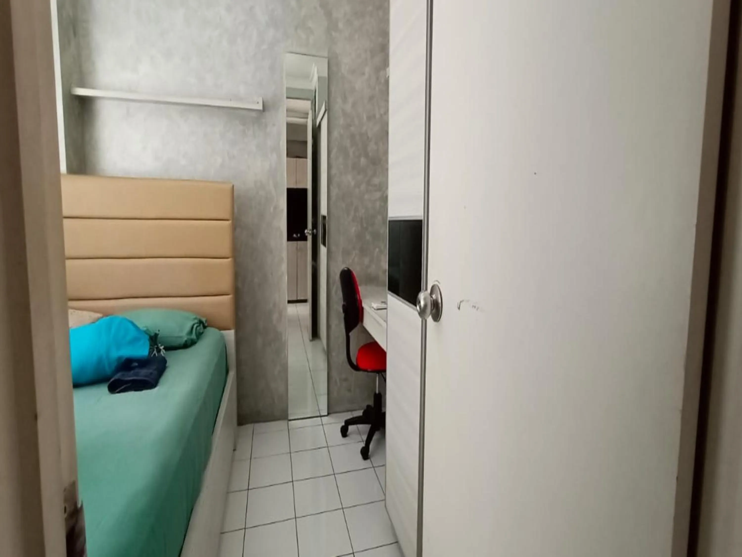 Bedroom, Bed in Sewaunitkalcit