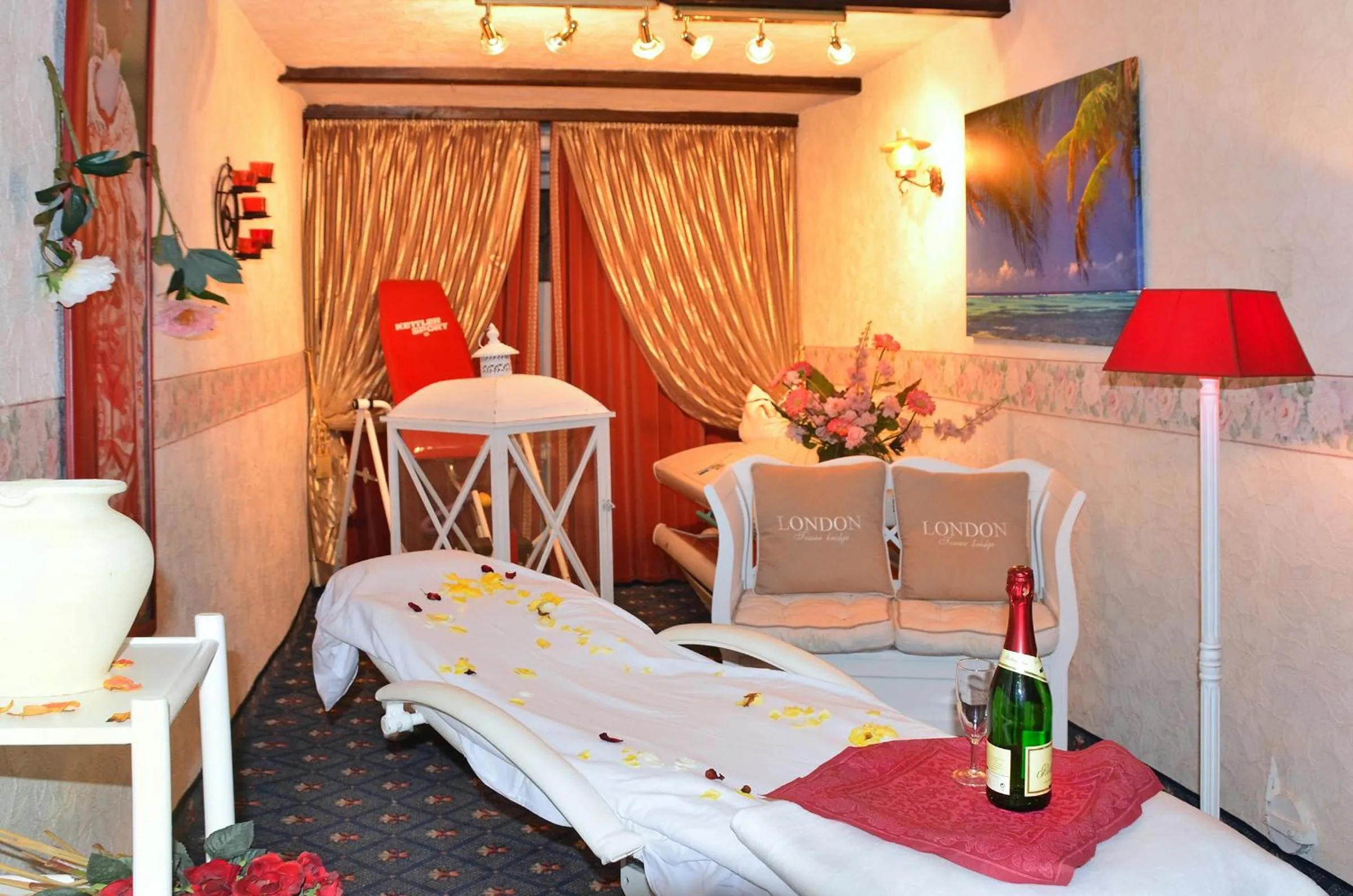 Massage in Wellness und Romantik Hotel Helmboldt