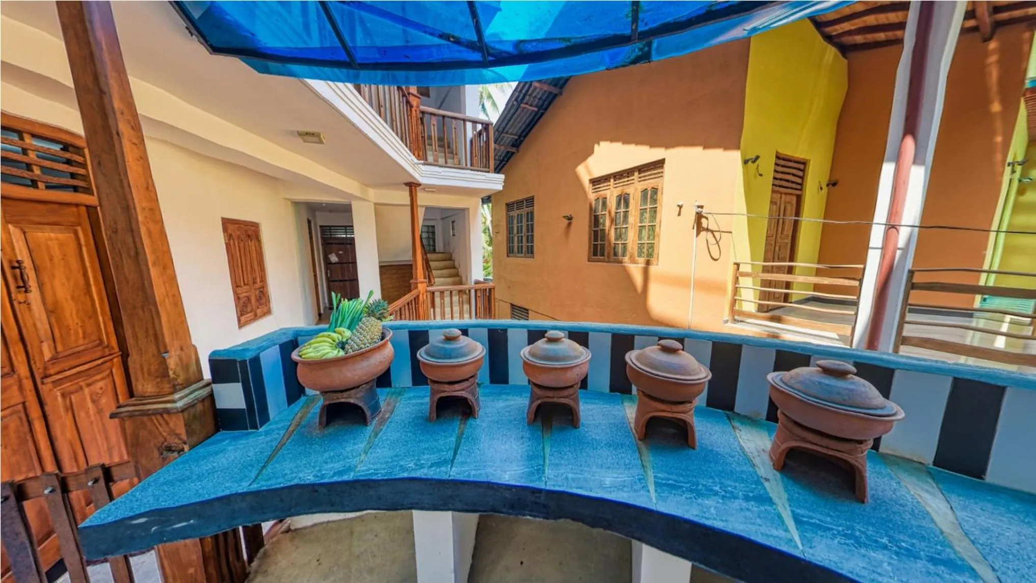 Restaurant/places to eat in Sky Garden Mini Hotel