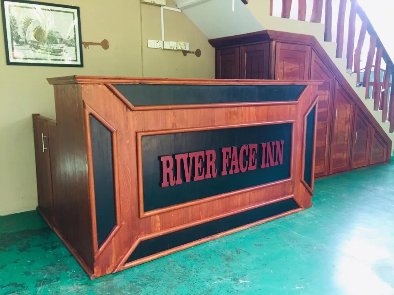 Facade/entrance in Yala River Face Inn