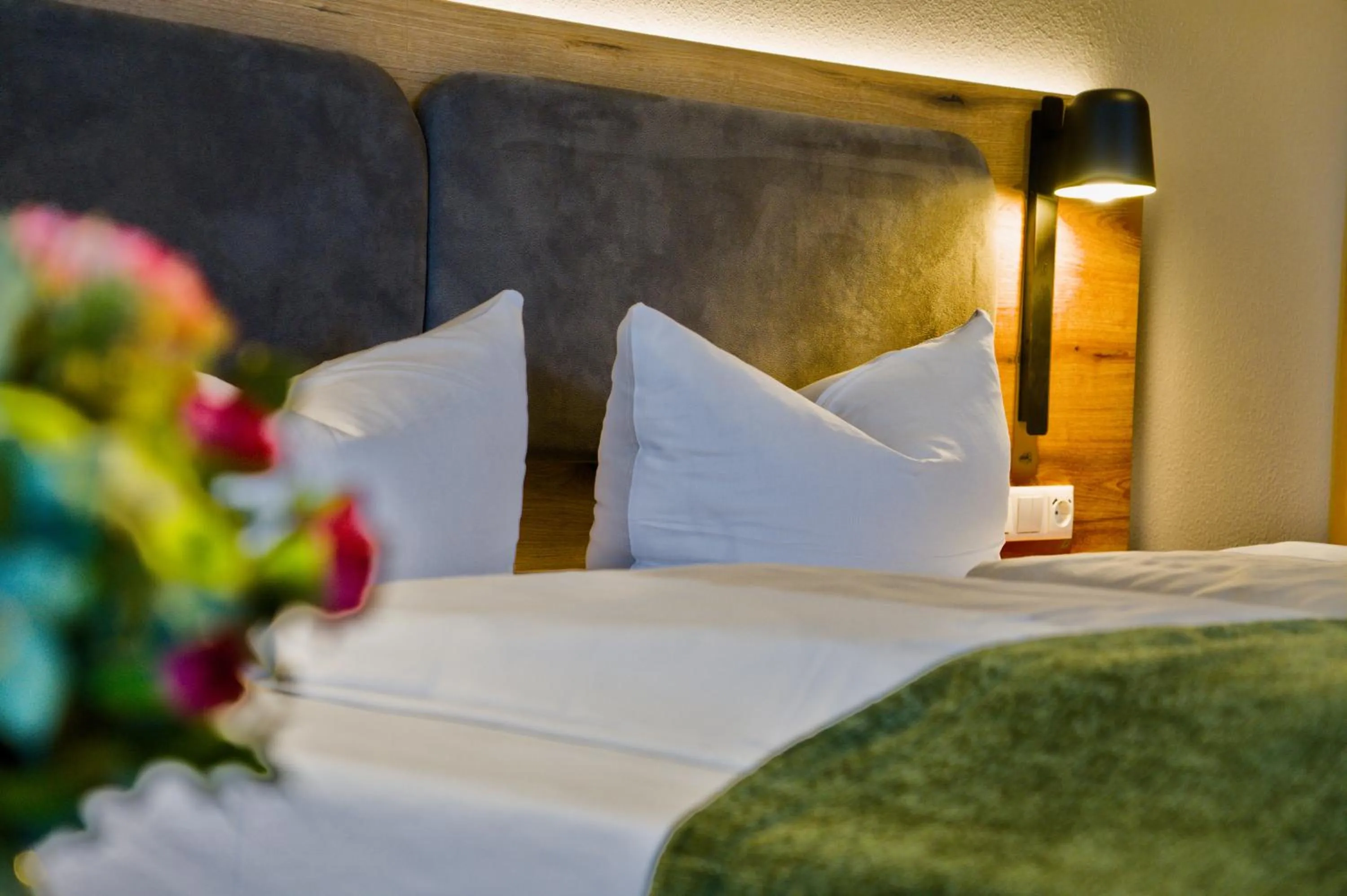 Bed in Hotel Happinger Hof