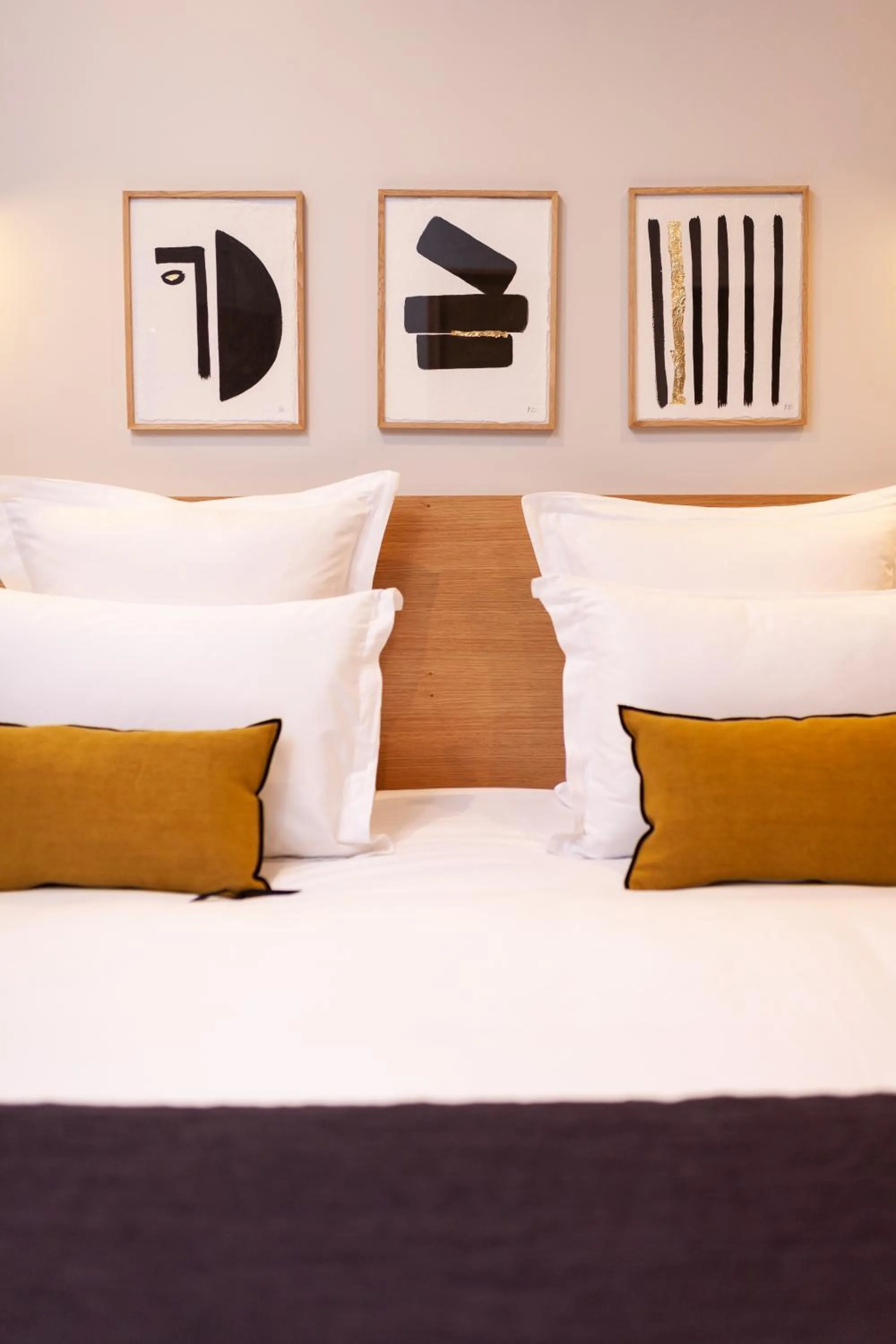 Bedroom, Bed in Tinah Paris, Champs Elysées