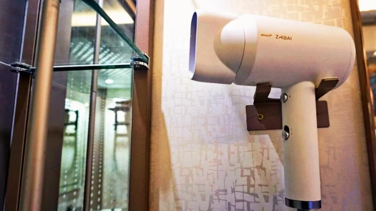 hair dryier in TABHotel Capsule Bandung