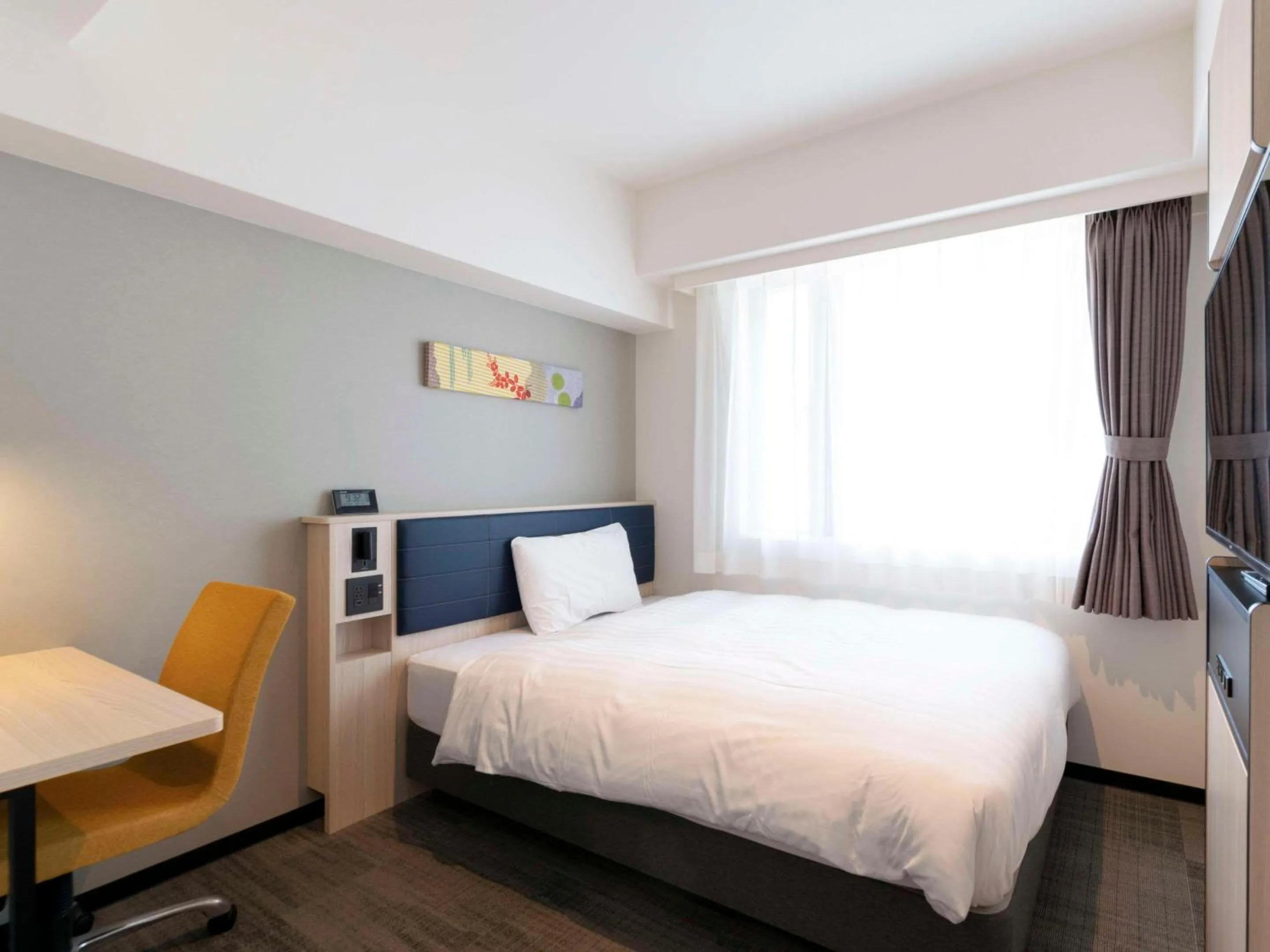 Bedroom, Bed in Comfort Hotel Kyoto Horikawagojo