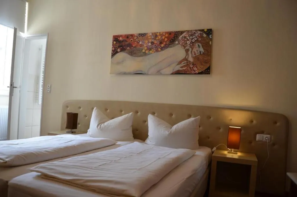 Bed in Hotel Rheinstein