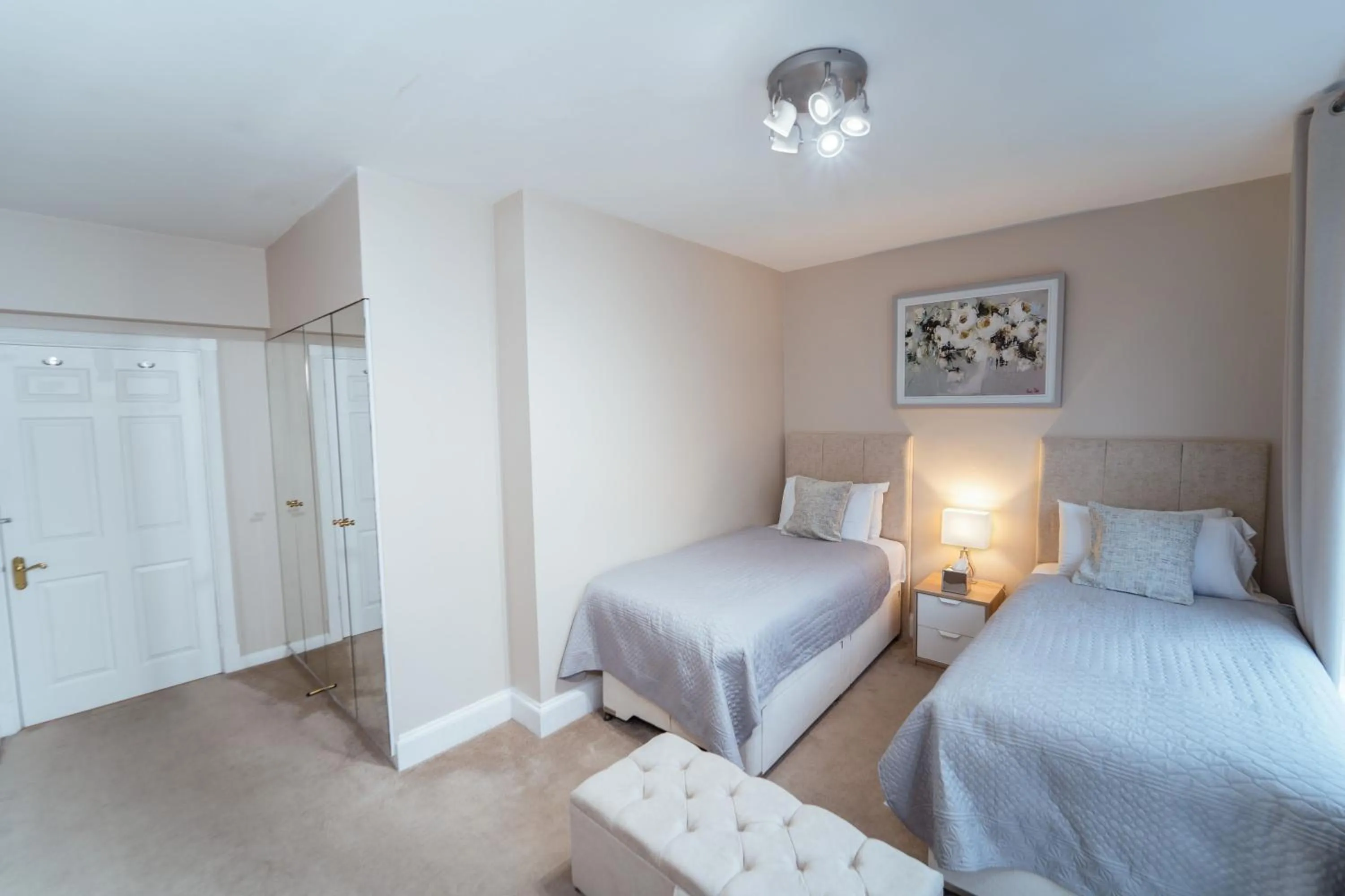 Bed in Park Lane Apartments Crawford Place