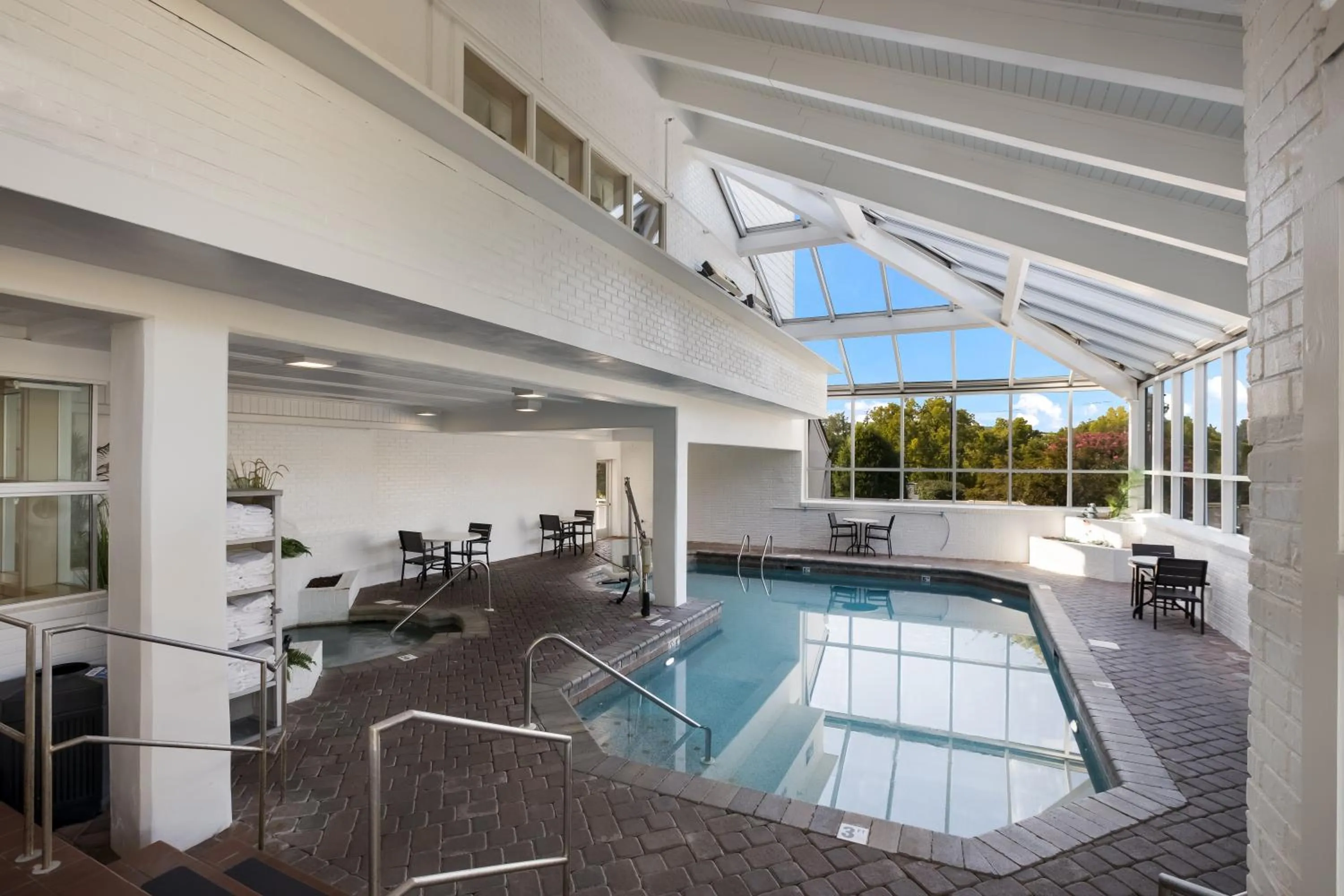 The Inn at Apple Valley, an Ascend Collection Hotel