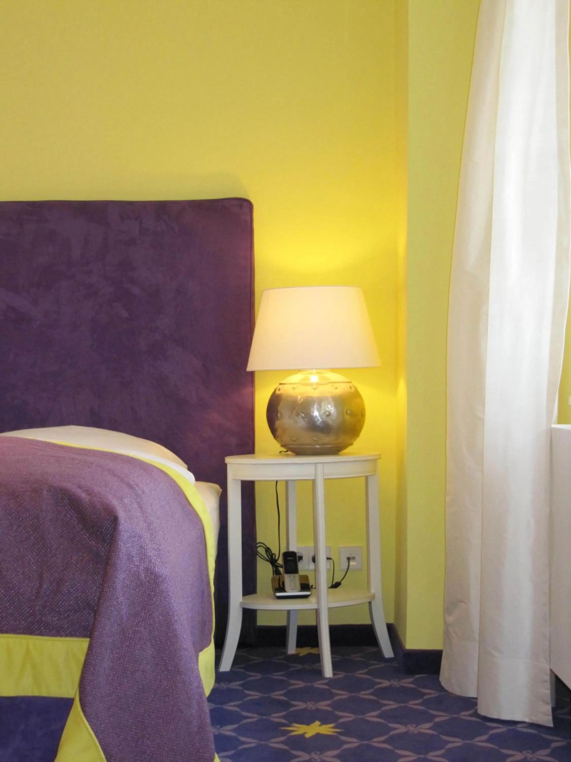 Bed in Hotel & Restaurant Sonne