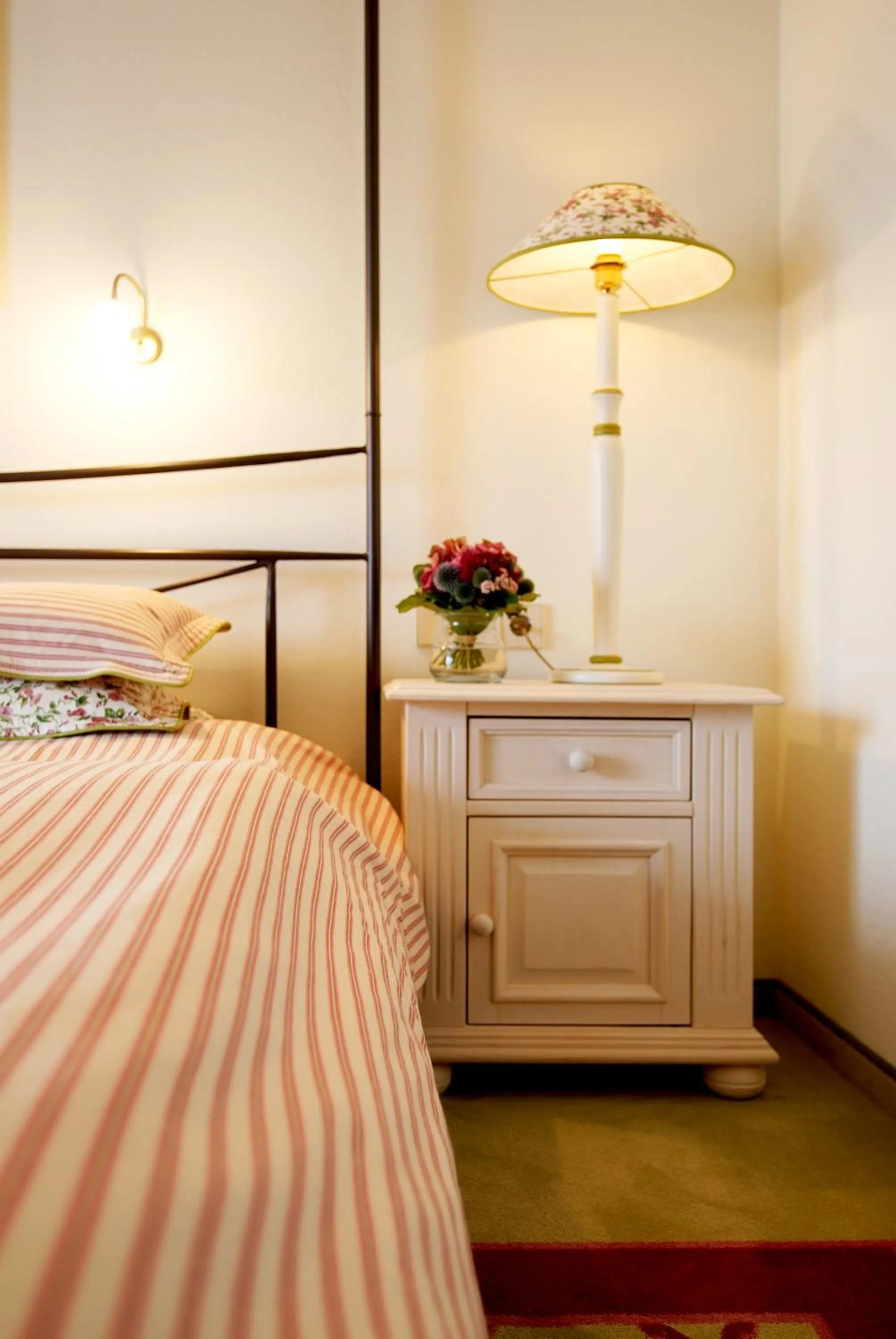 Bed in Hotel & Restaurant Sonne