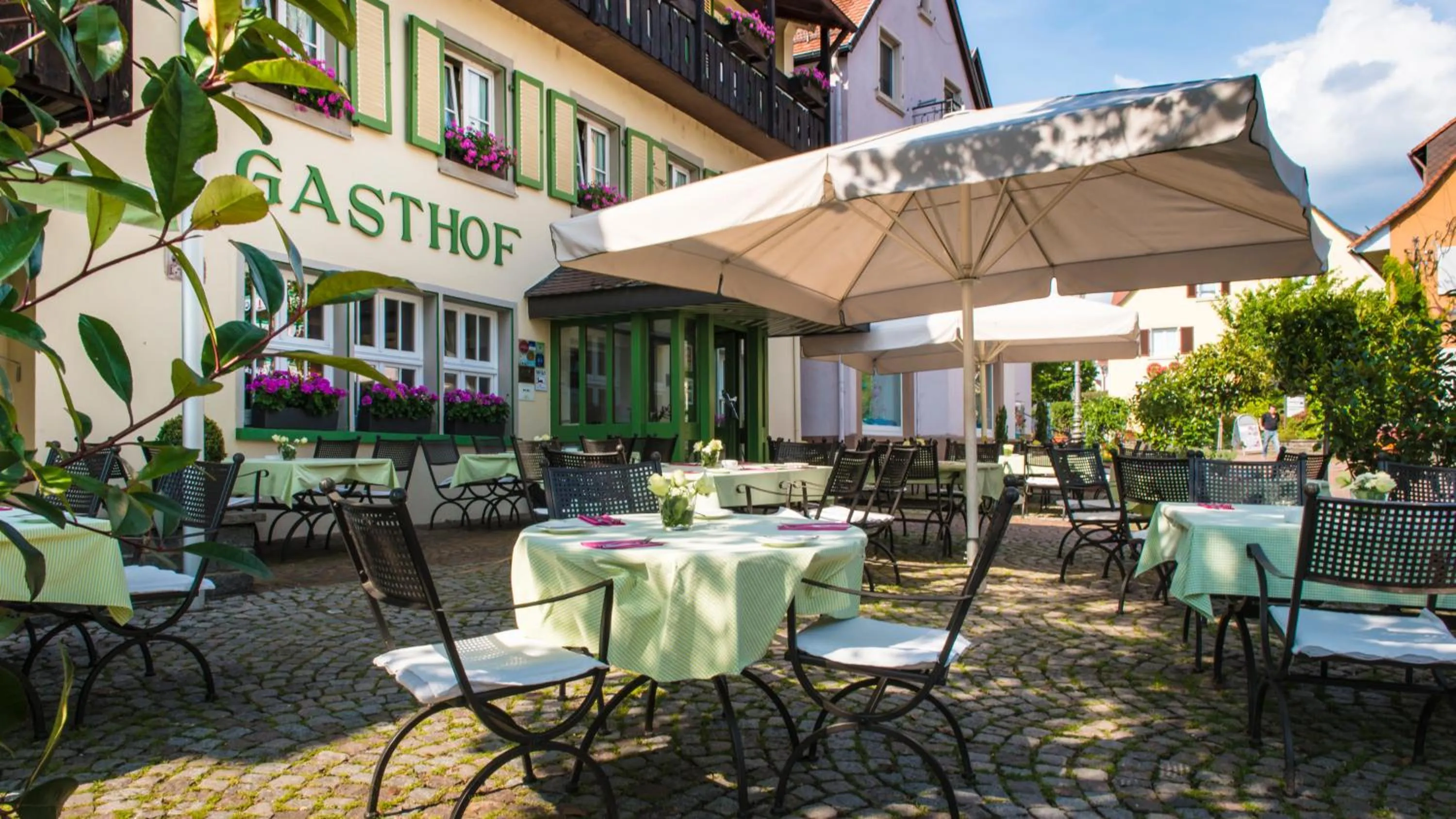 Restaurant/places to eat in Hotel & Restaurant Sonne