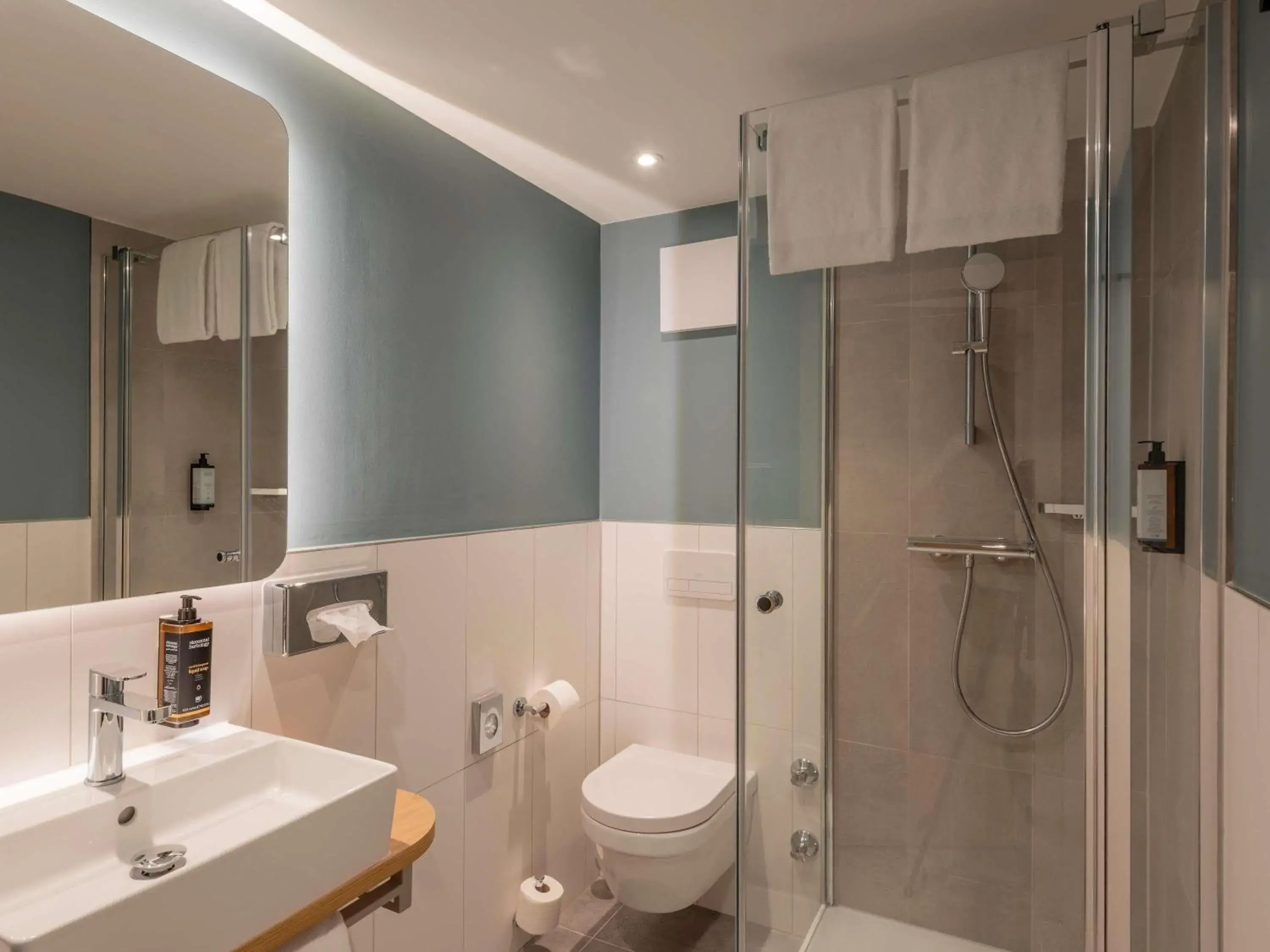 Standard Queen Room in Mercure Parkhotel Mönchengladbach Standard Queen Room in Mercure Parkhotel Mönchengladbach