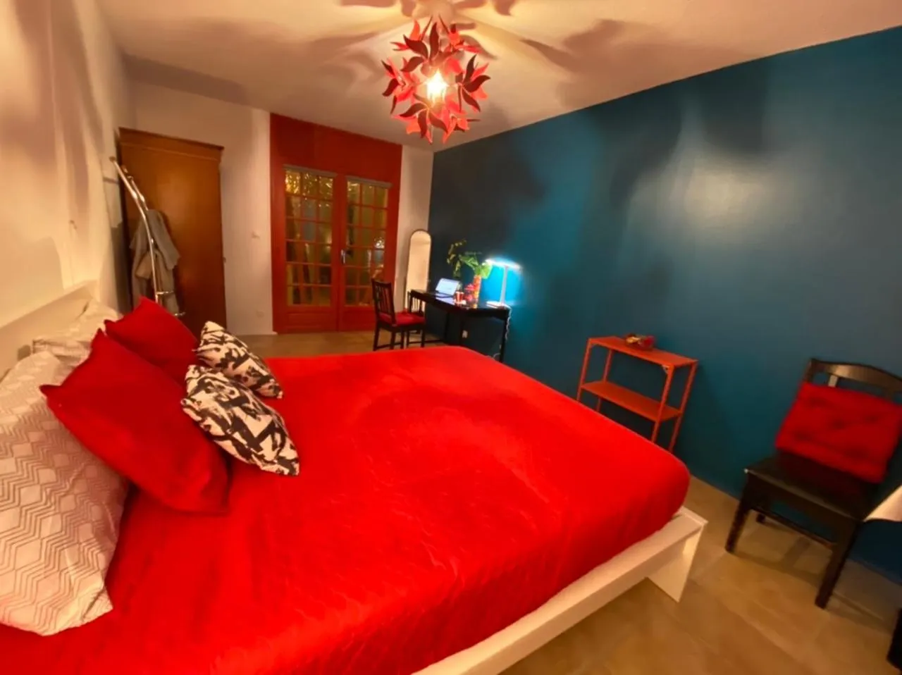 Bedroom, Bed in Les Meublés les Dômes du Parc