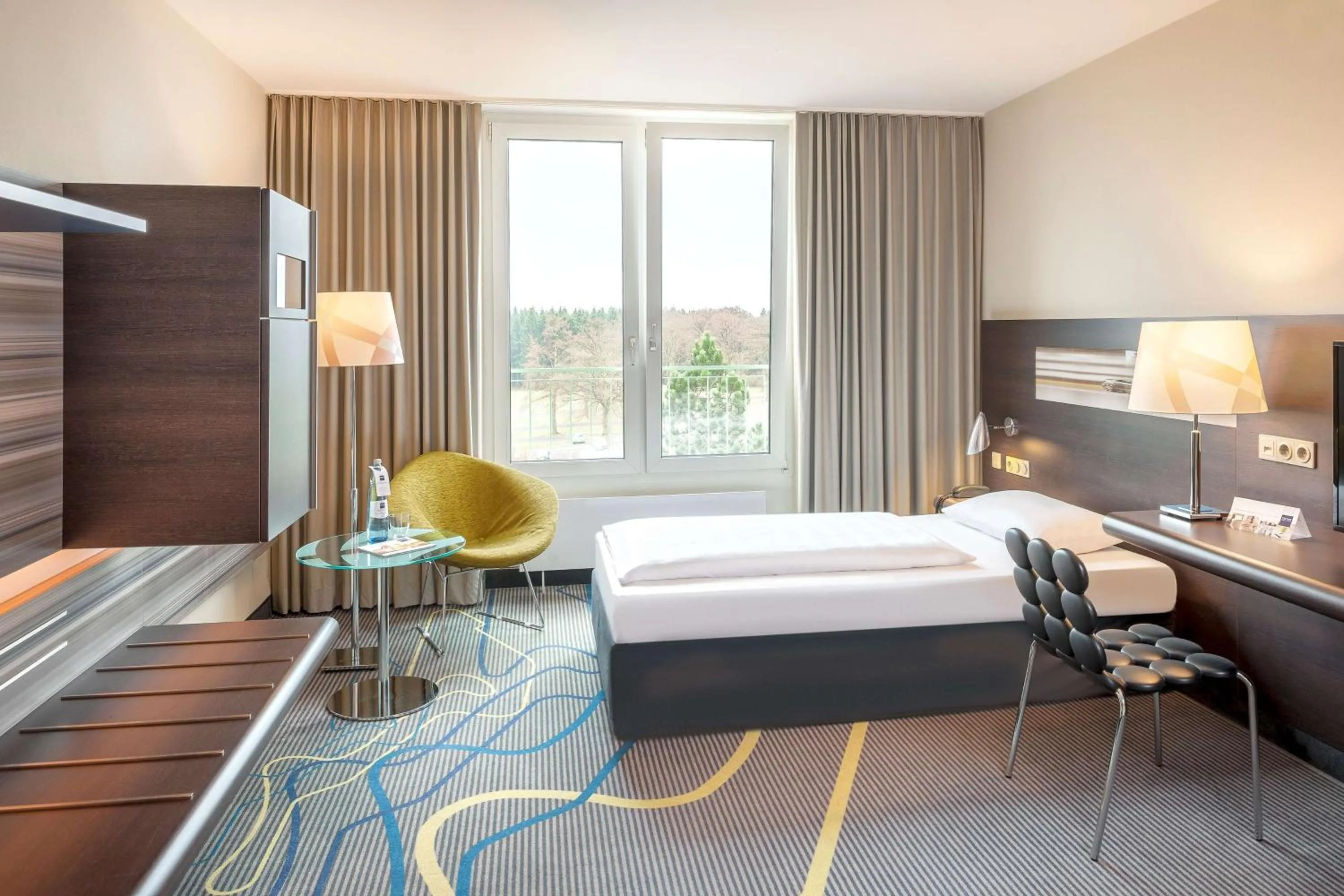 TV and multimedia, Bed in Dorint Am Nürburgring Hocheifel