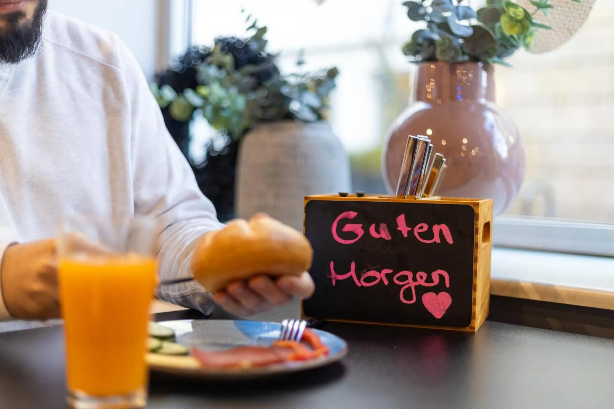 Restaurant/places to eat in Garner Hotel Cologne - Engelbertz by IHG